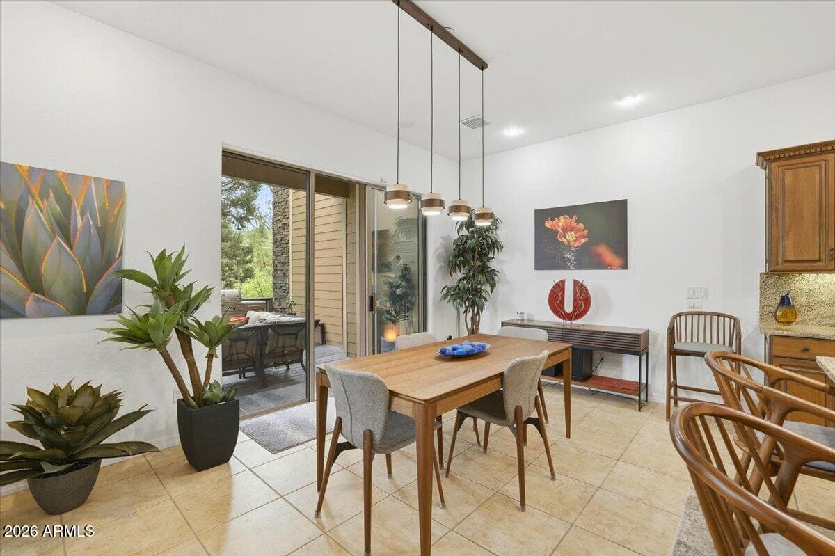 721 Crosscreek Drive — photo 7