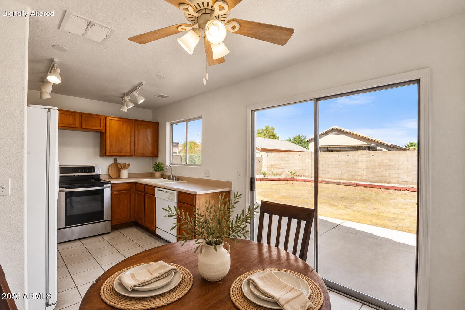 3226 W Abraham Lane — photo 3