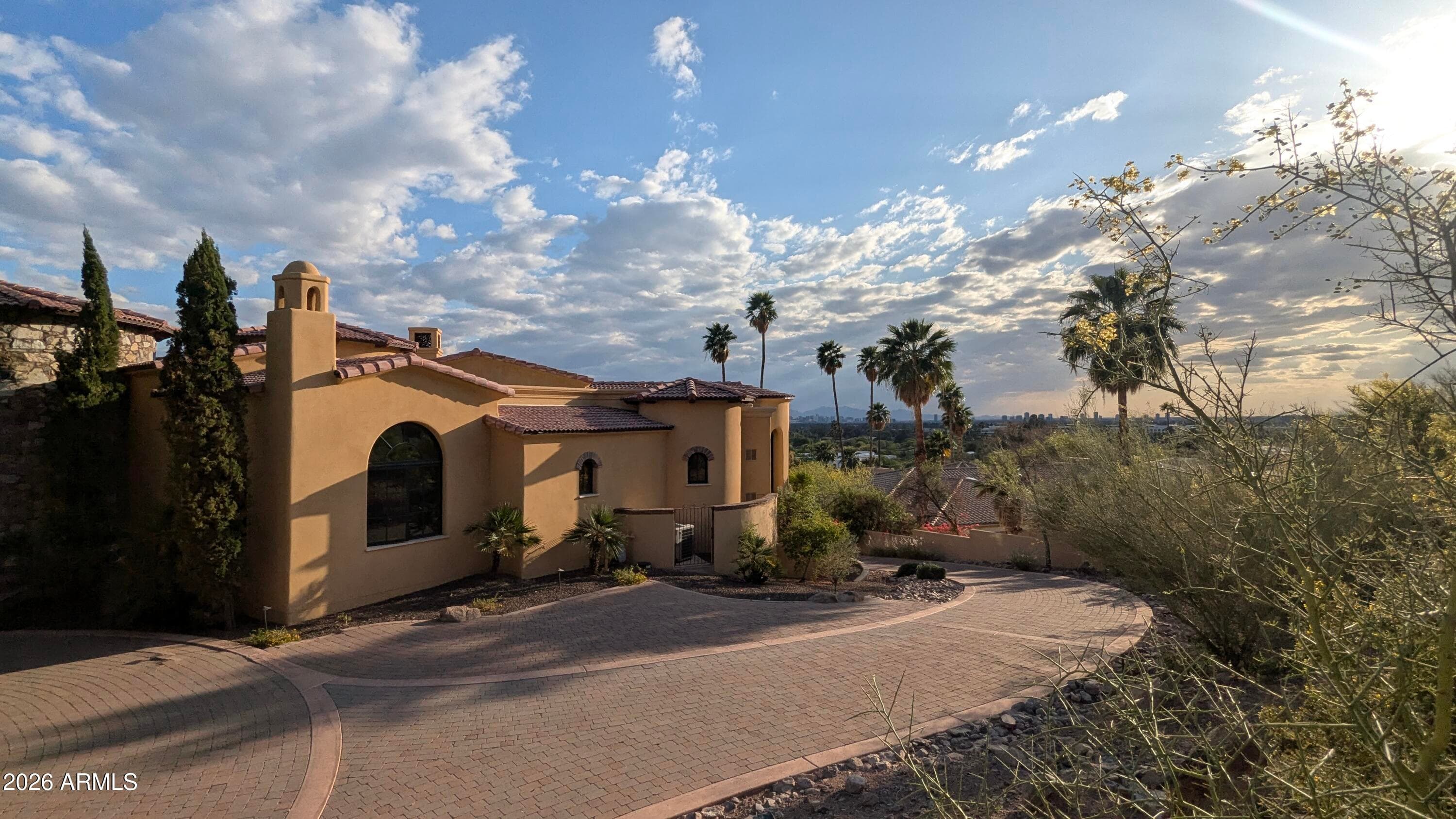 4836 E White Gates Drive — photo 2