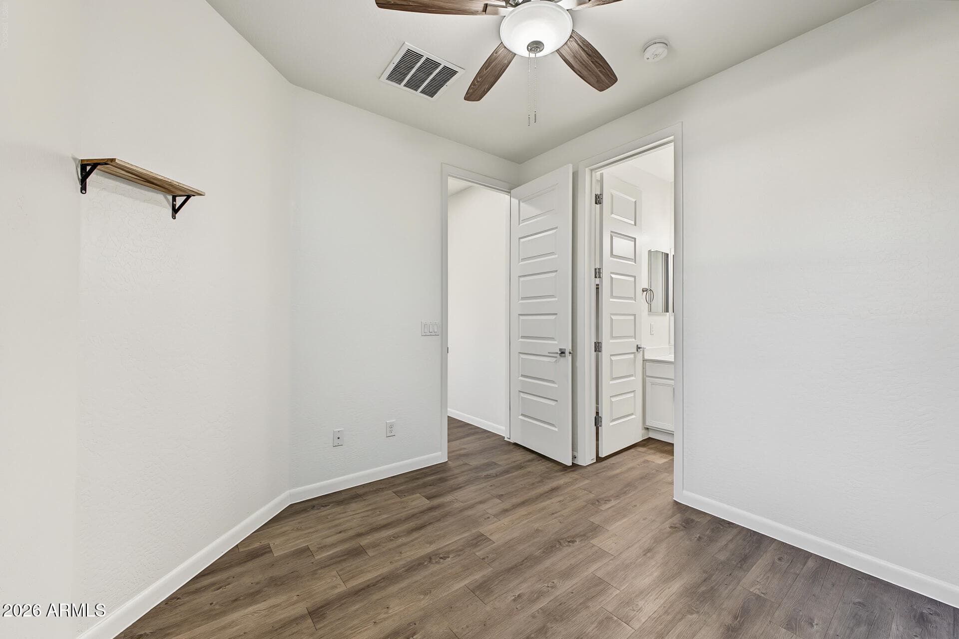 2090 S Dorsey Lane 1048 — photo 4