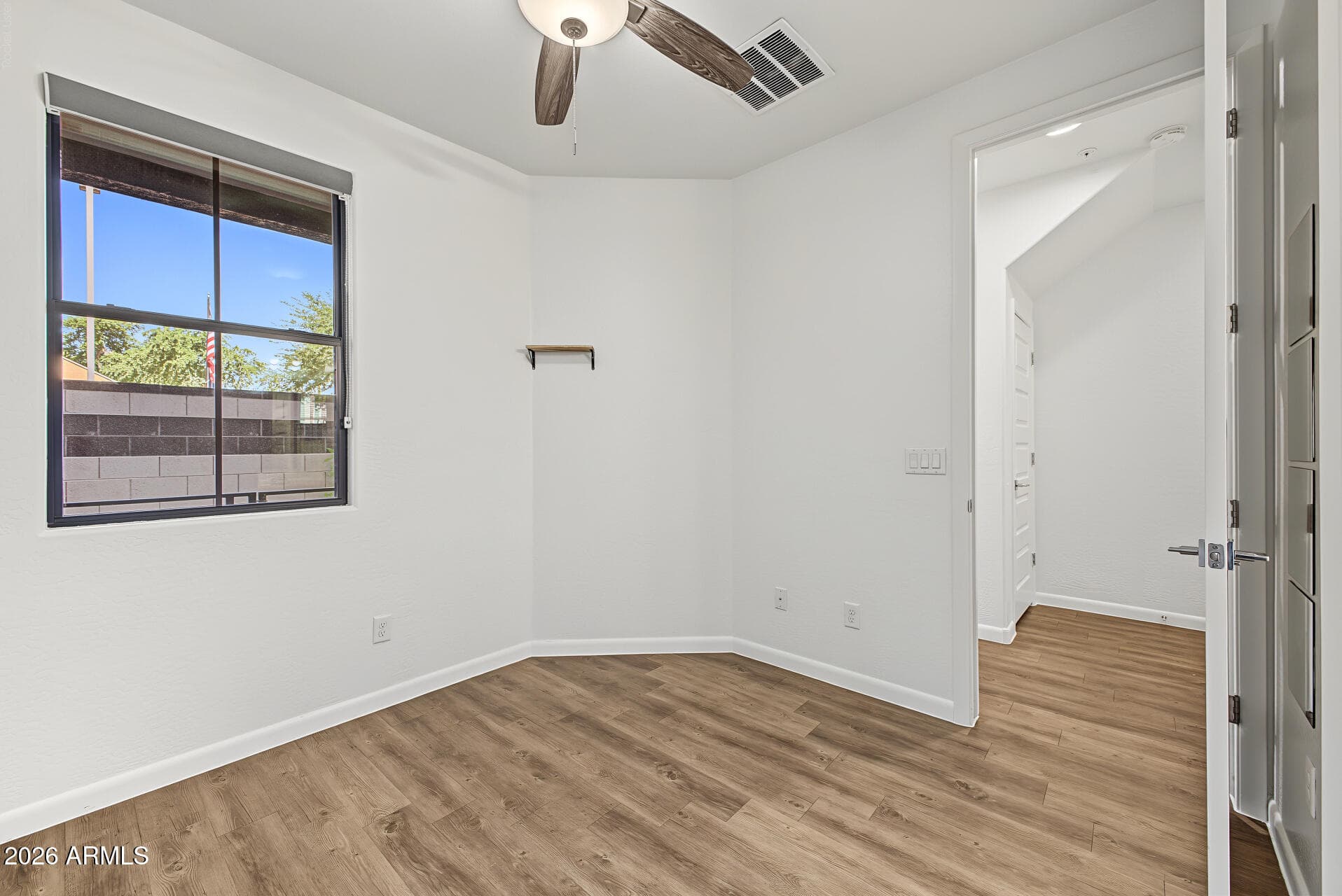 2090 S Dorsey Lane 1048 — photo 5