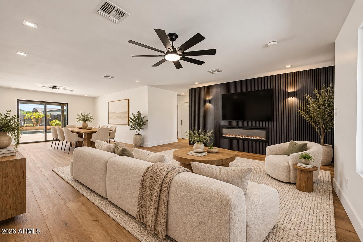 2069 E Carson Drive — photo 4