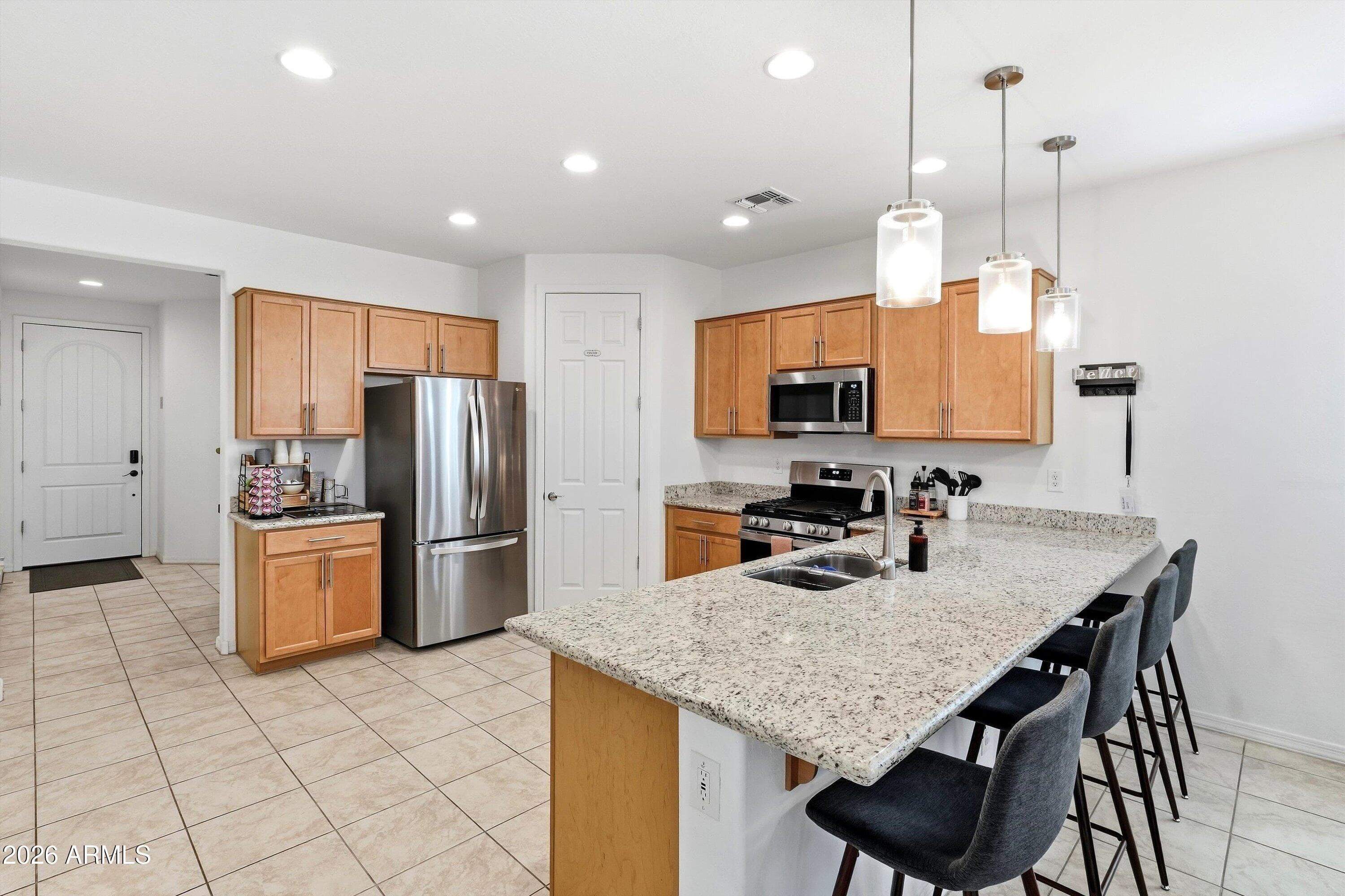5214 N 90th Drive — photo 2