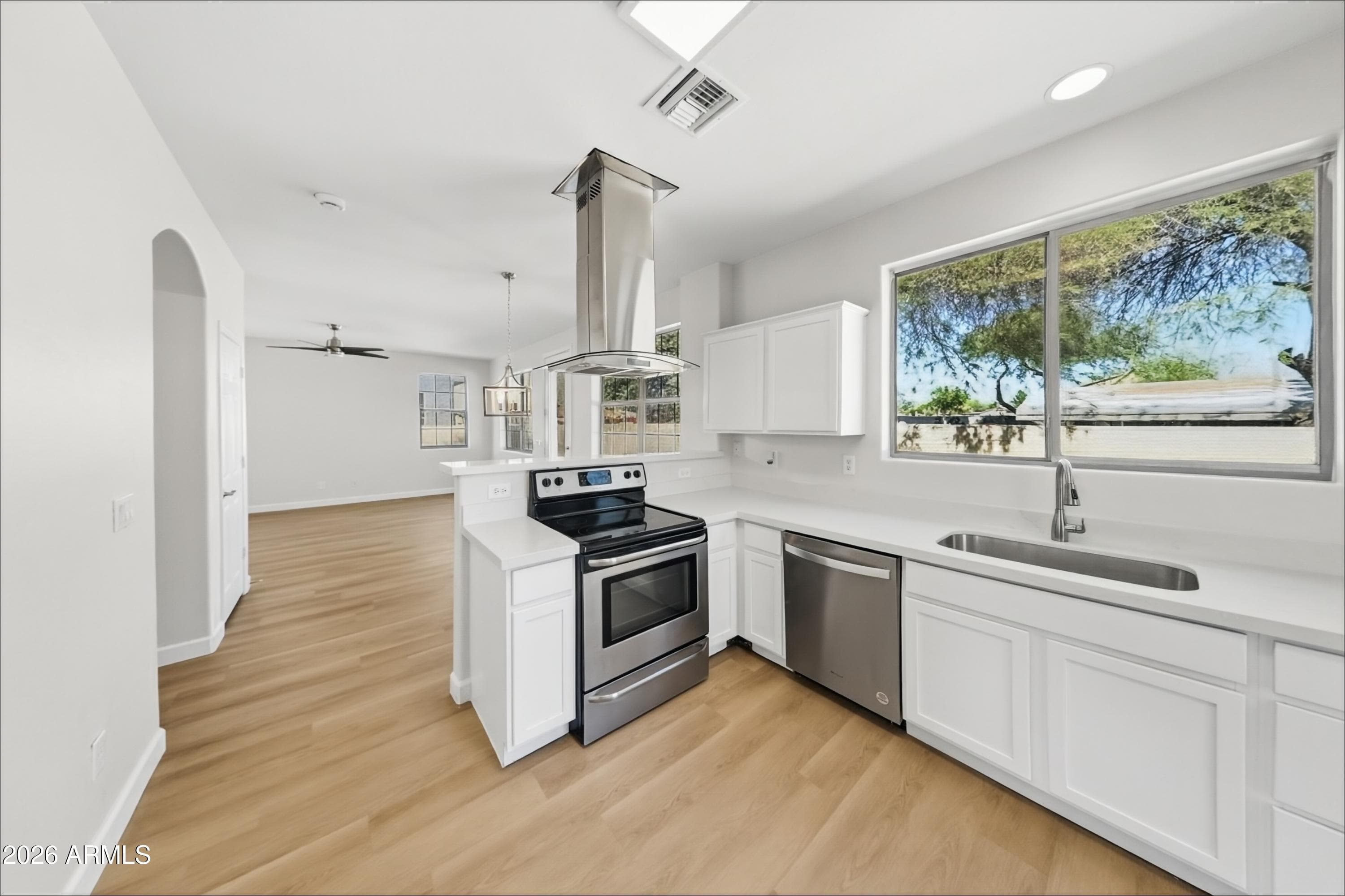 8524 W Monroe Street — photo 8