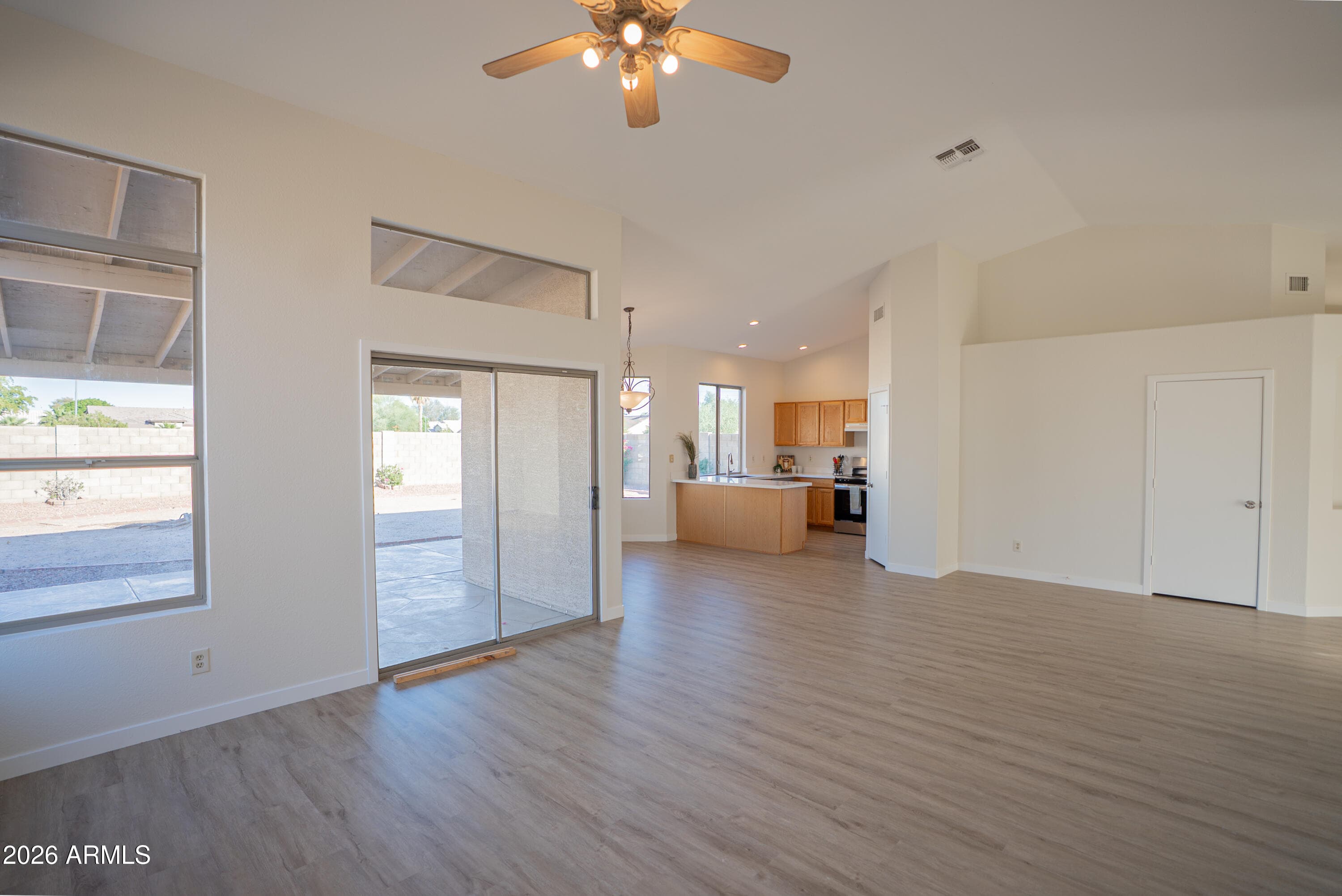 7123 N 82nd Lane — photo 8