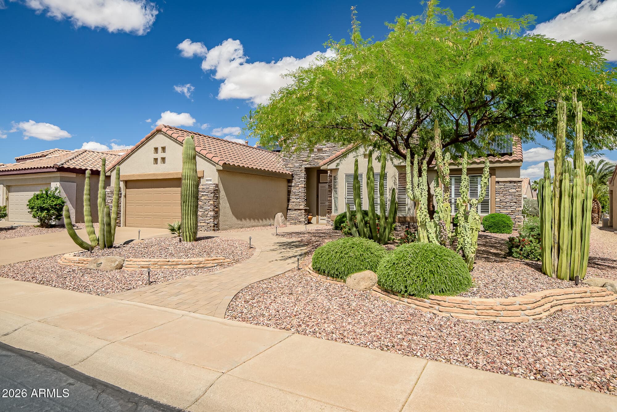 15776 W Silver Breeze Drive — photo 2
