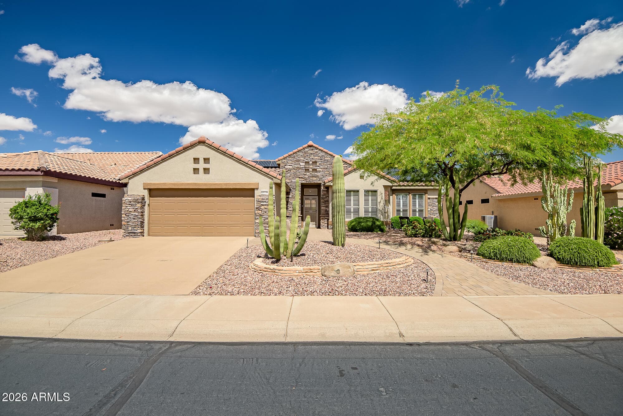15776 W Silver Breeze Drive, Surprise, Arizona