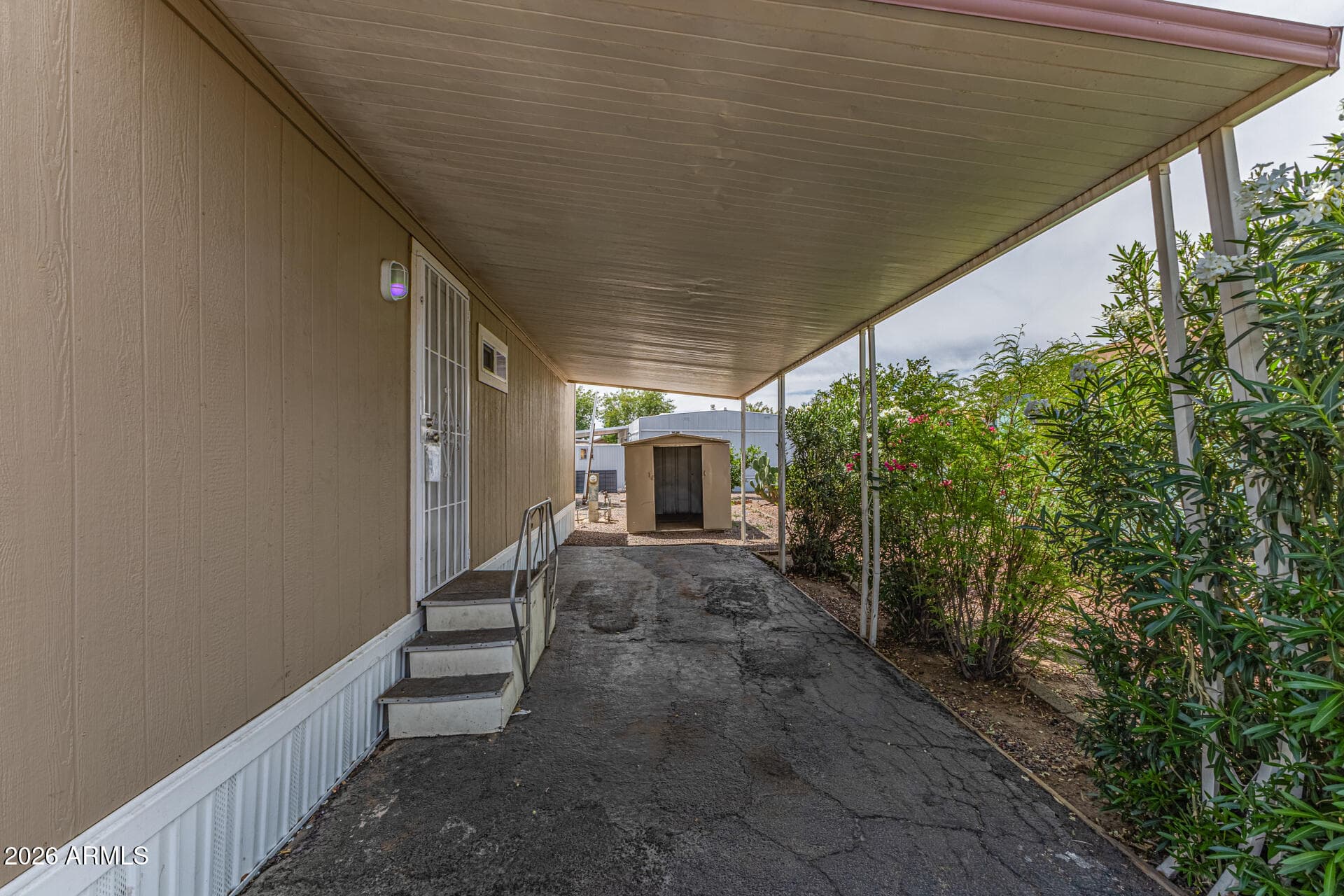 5747 W Missouri Avenue 41 — photo 4