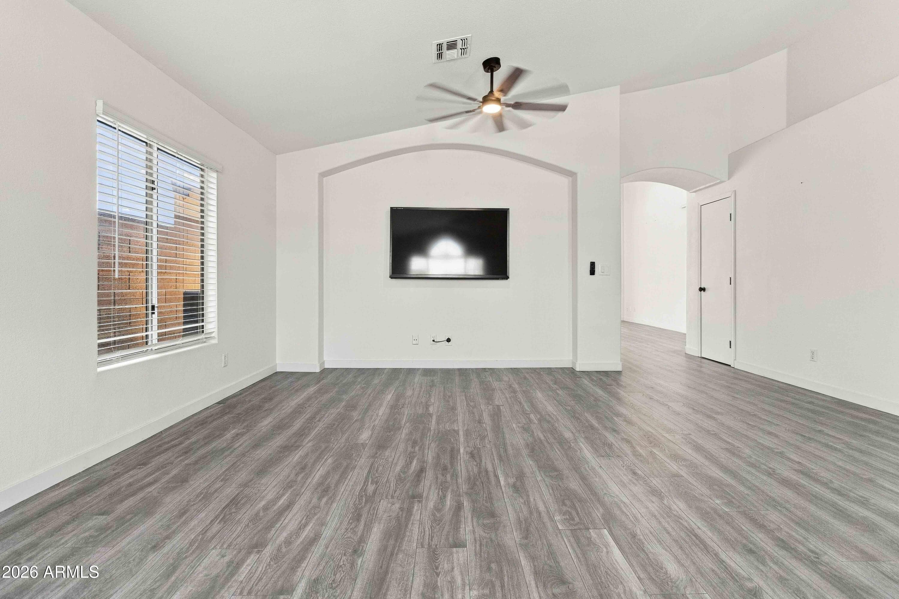 4925 W Buffalo Street — photo 5
