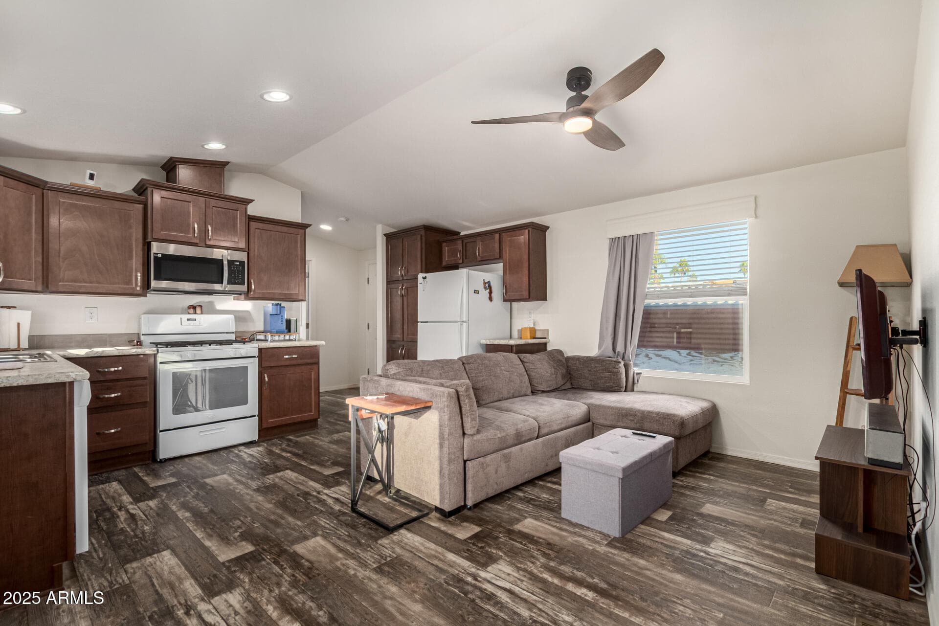 16225 N Cave Creek Road 85 — photo 2