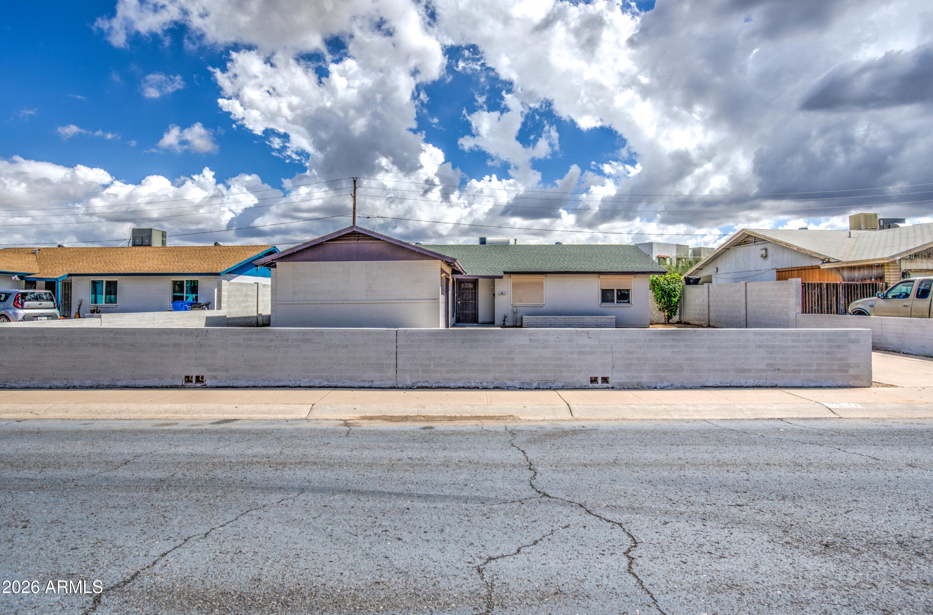2077 W Hidalgo Avenue, Phoenix, Arizona