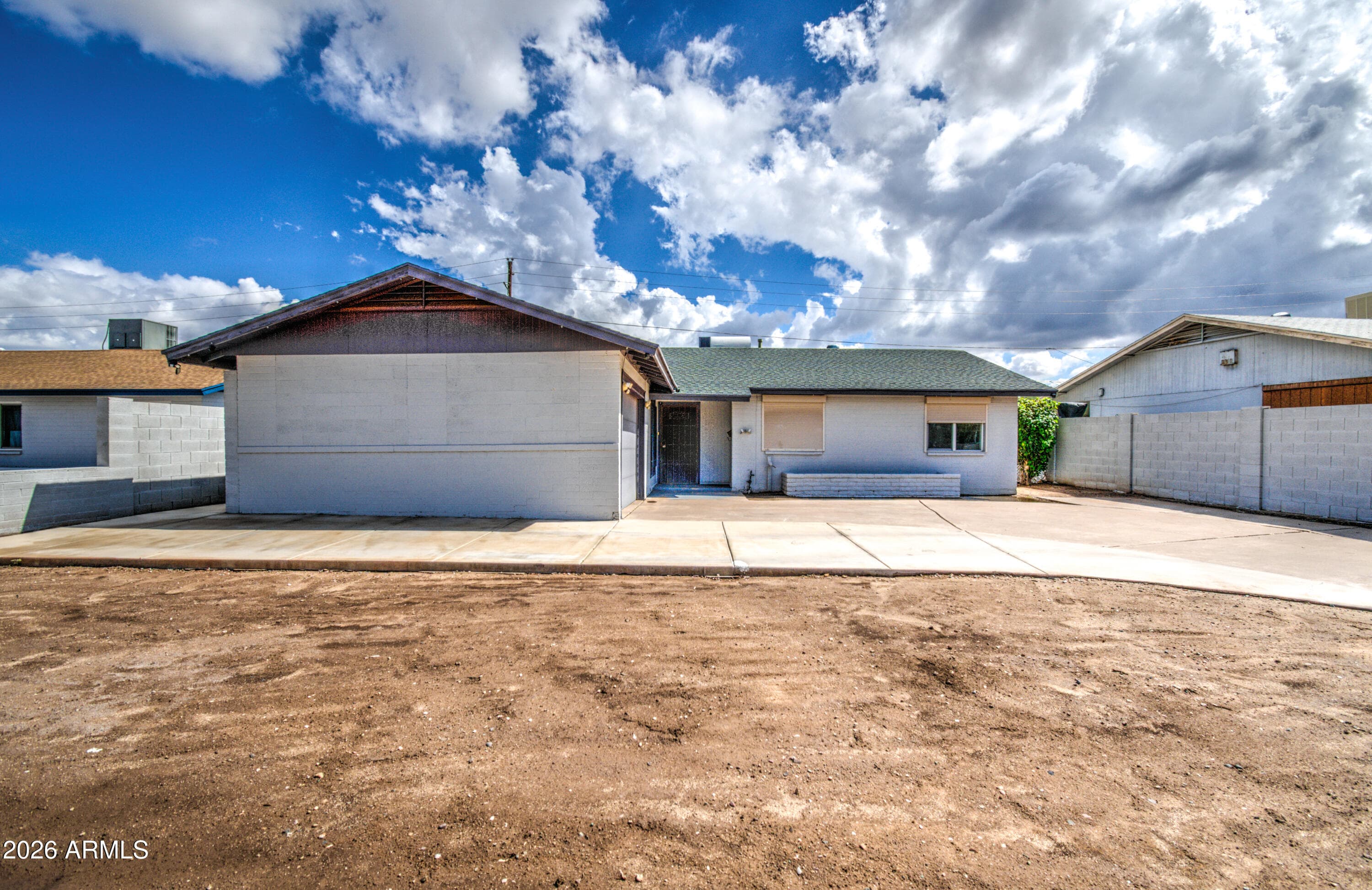 2077 W Hidalgo Avenue — photo 3