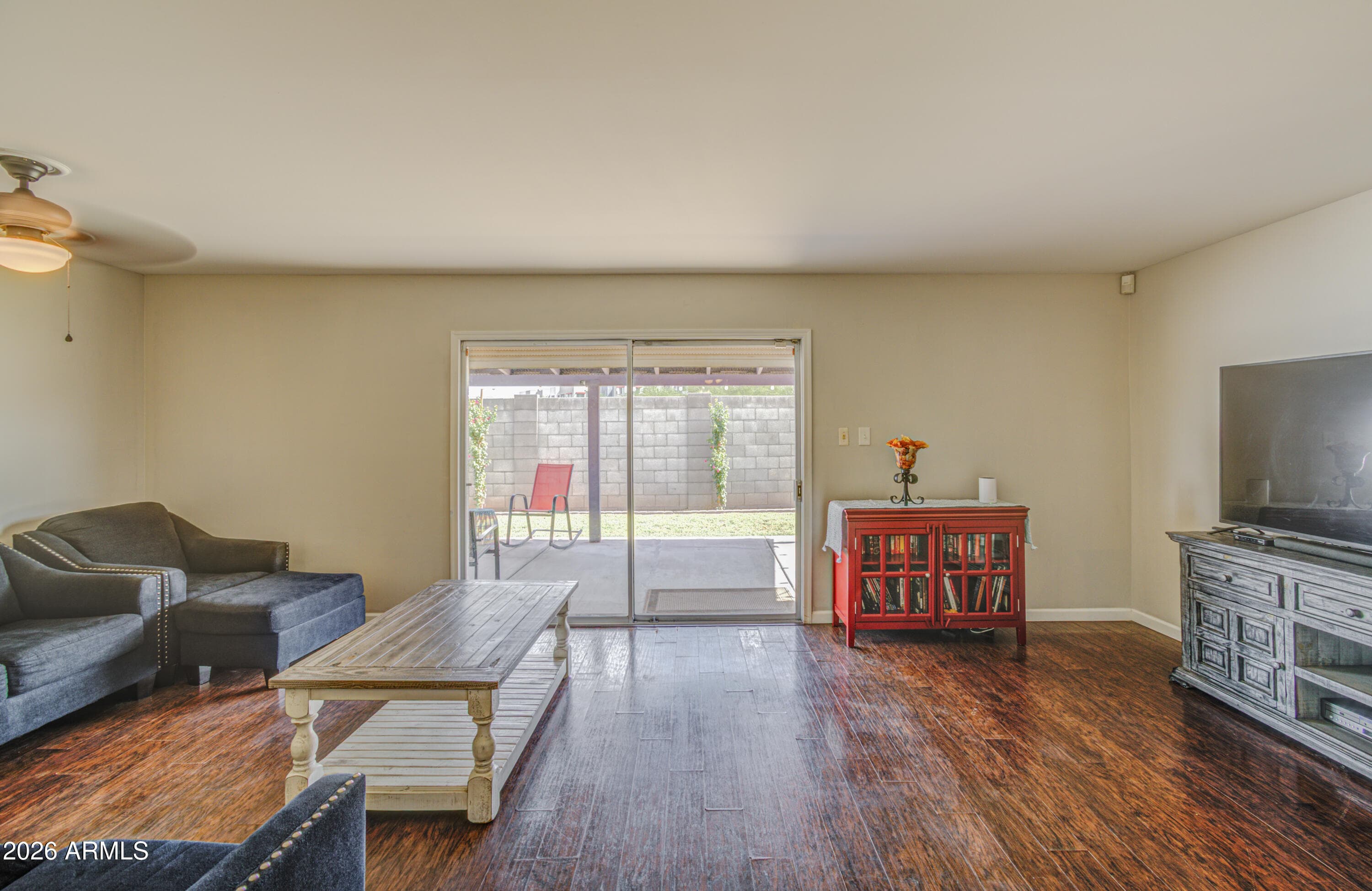 2077 W Hidalgo Avenue — photo 8