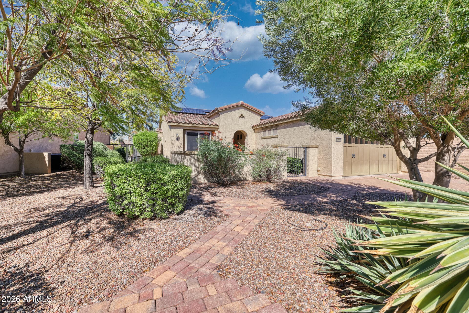 12368 W Running Deer Court — photo 2