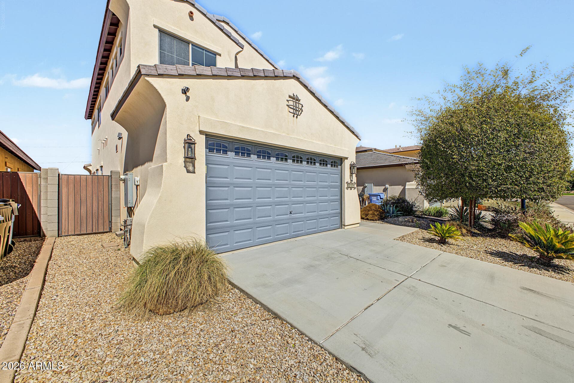2330 W Sierra Vista Drive — photo 4