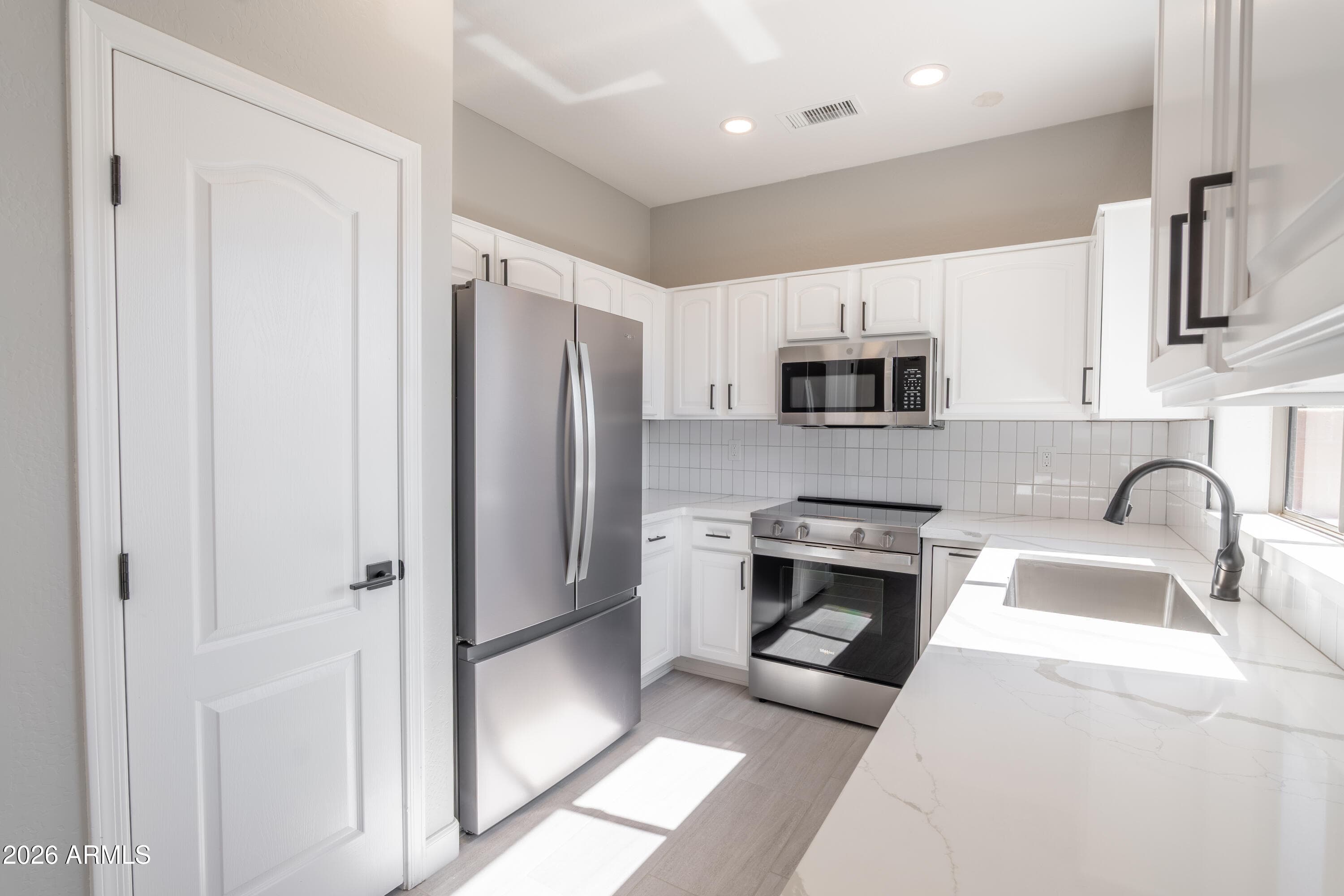 19241 N Emerald Cove Way — photo 6