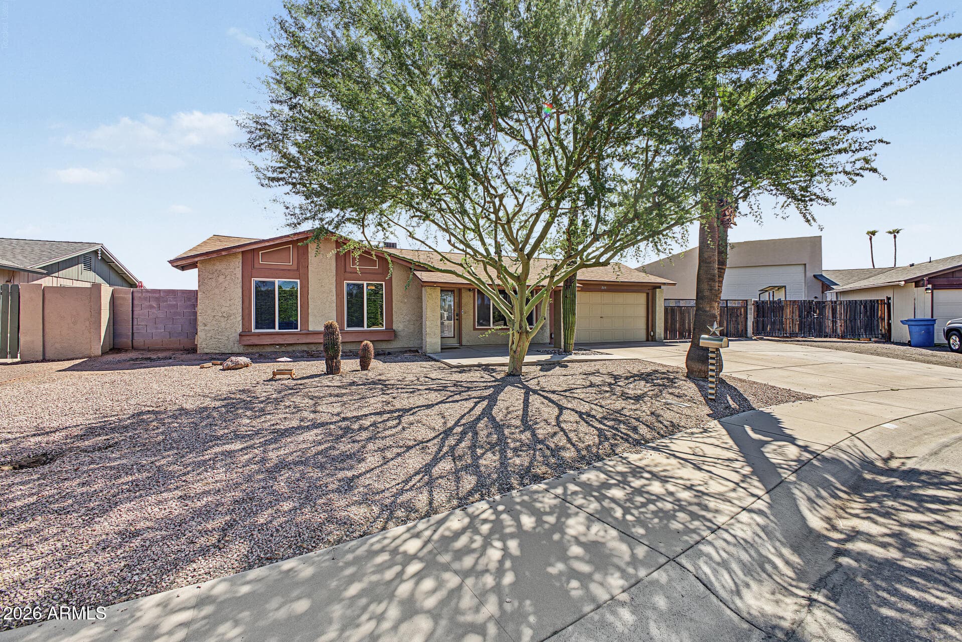 321 W Mesquite Street — photo 3