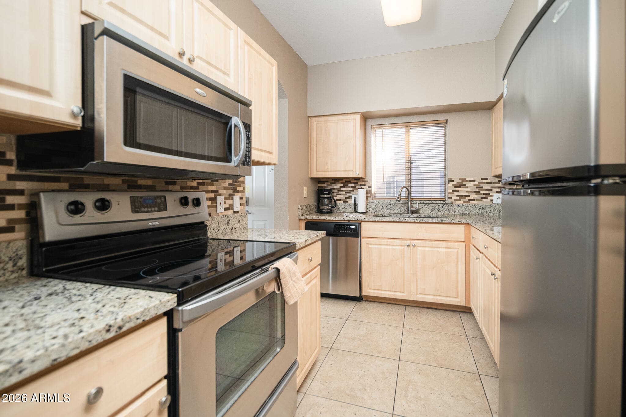 1411 E Orangewood Avenue 127 — photo 8