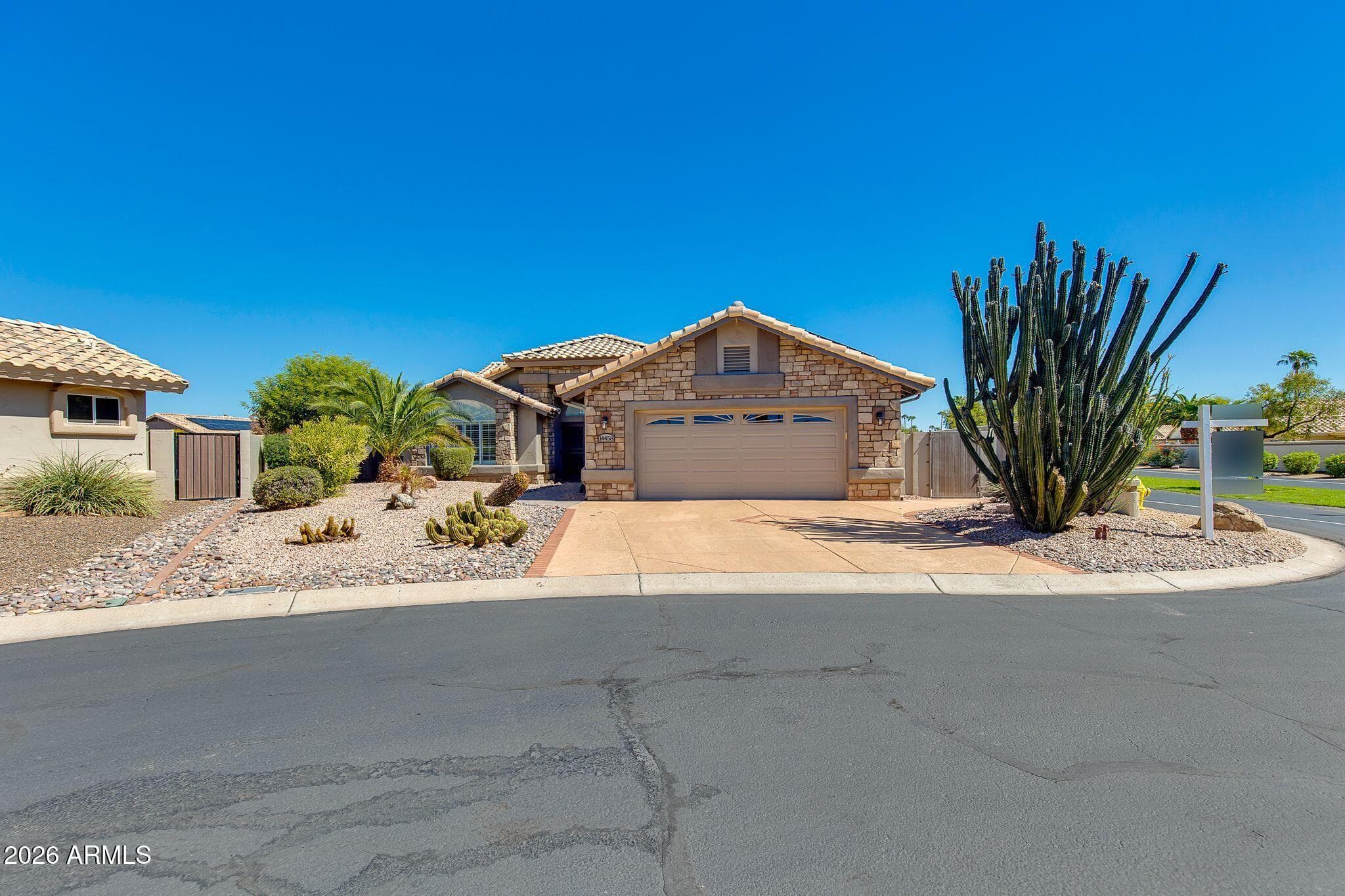 14458 W Powderhorn Drive — photo 2