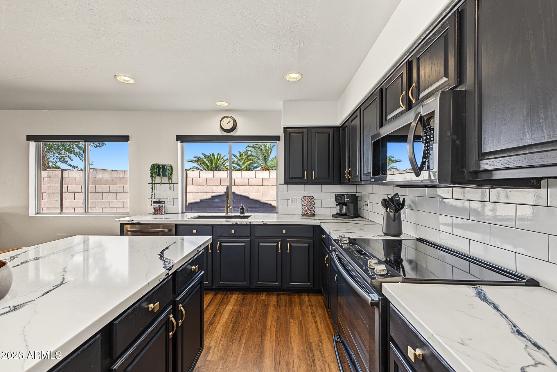 2132 S Penrose Drive — photo 6
