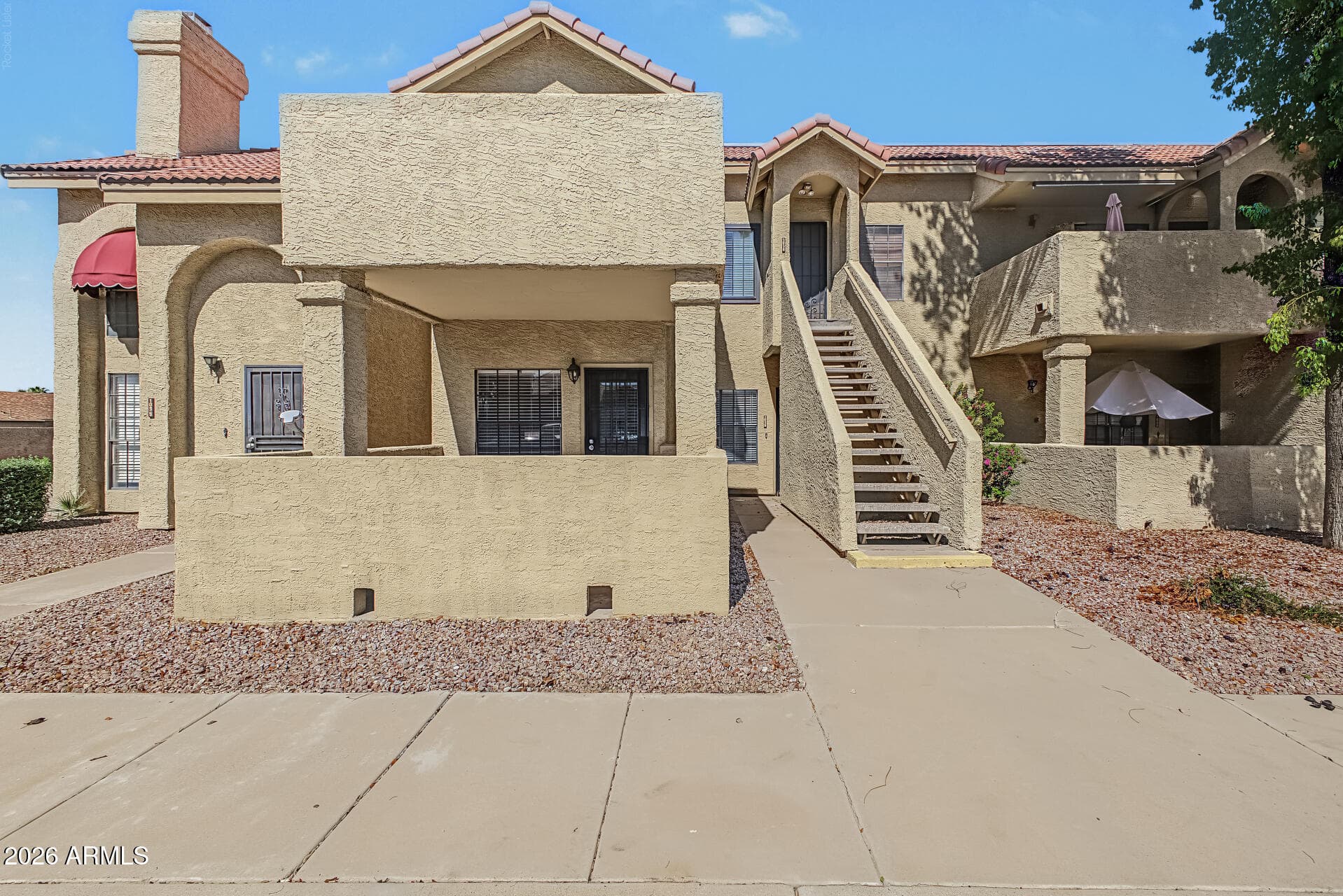 1126 W Elliot Road 1036 — photo 2