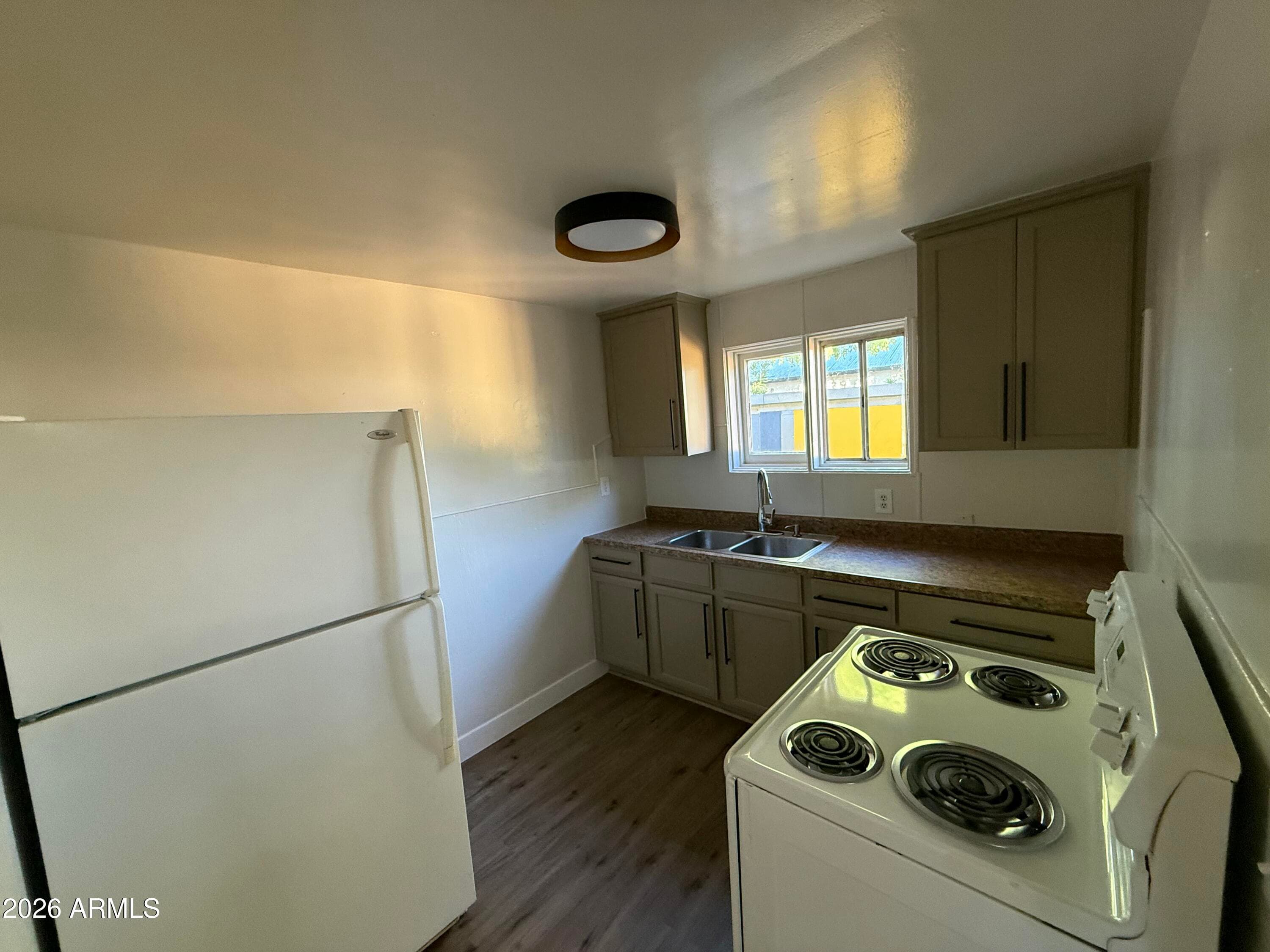 6021 W Gardenia Avenue B — photo 5