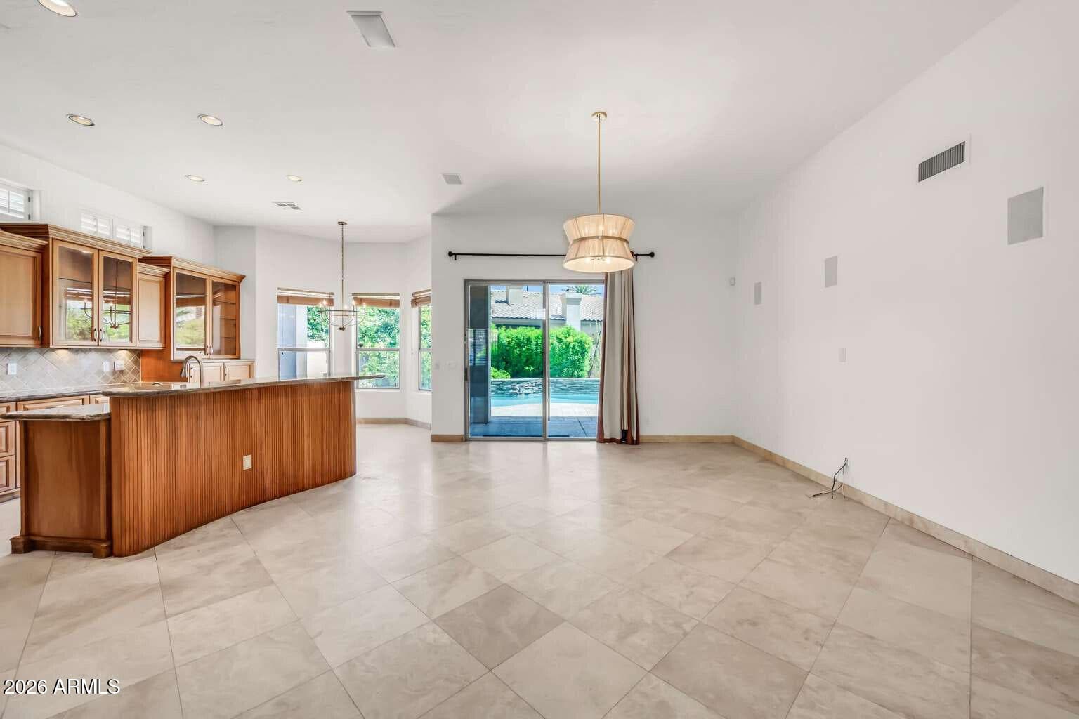 1860 E Stephens Drive — photo 7