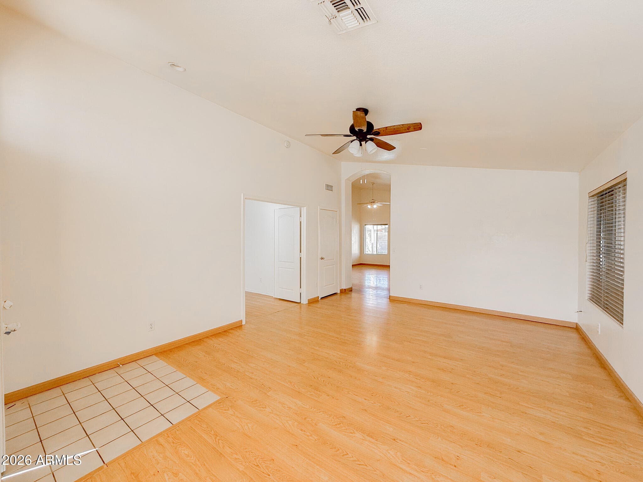 2336 E Manor Drive — photo 4