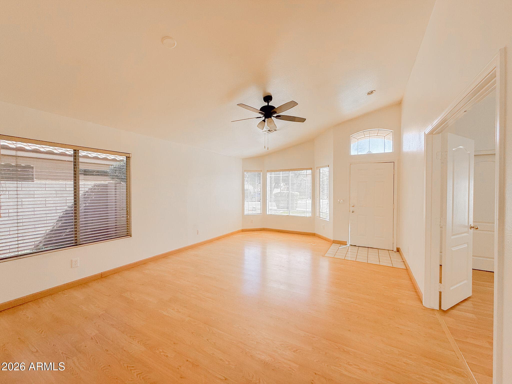 2336 E Manor Drive — photo 5