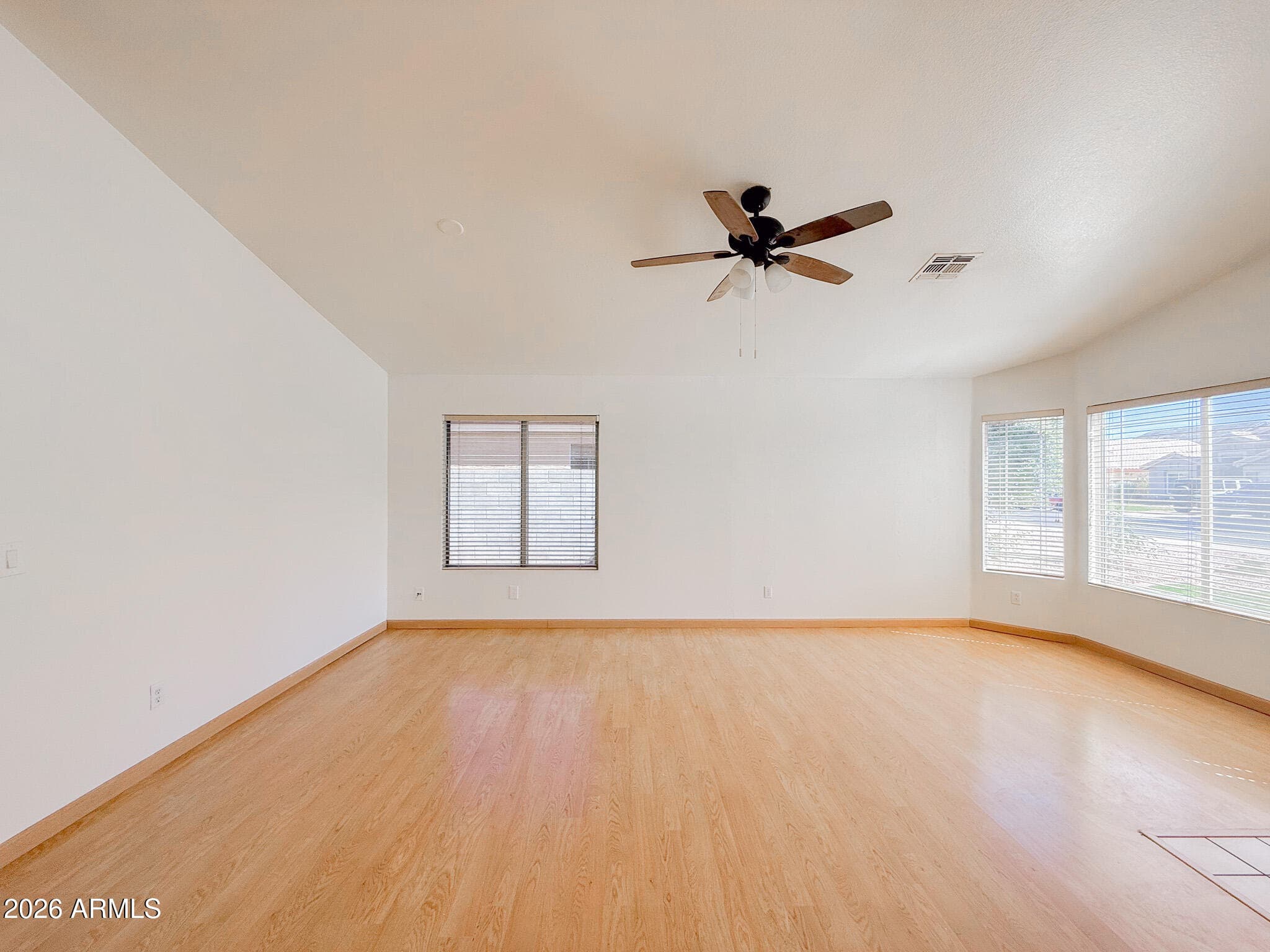 2336 E Manor Drive — photo 6