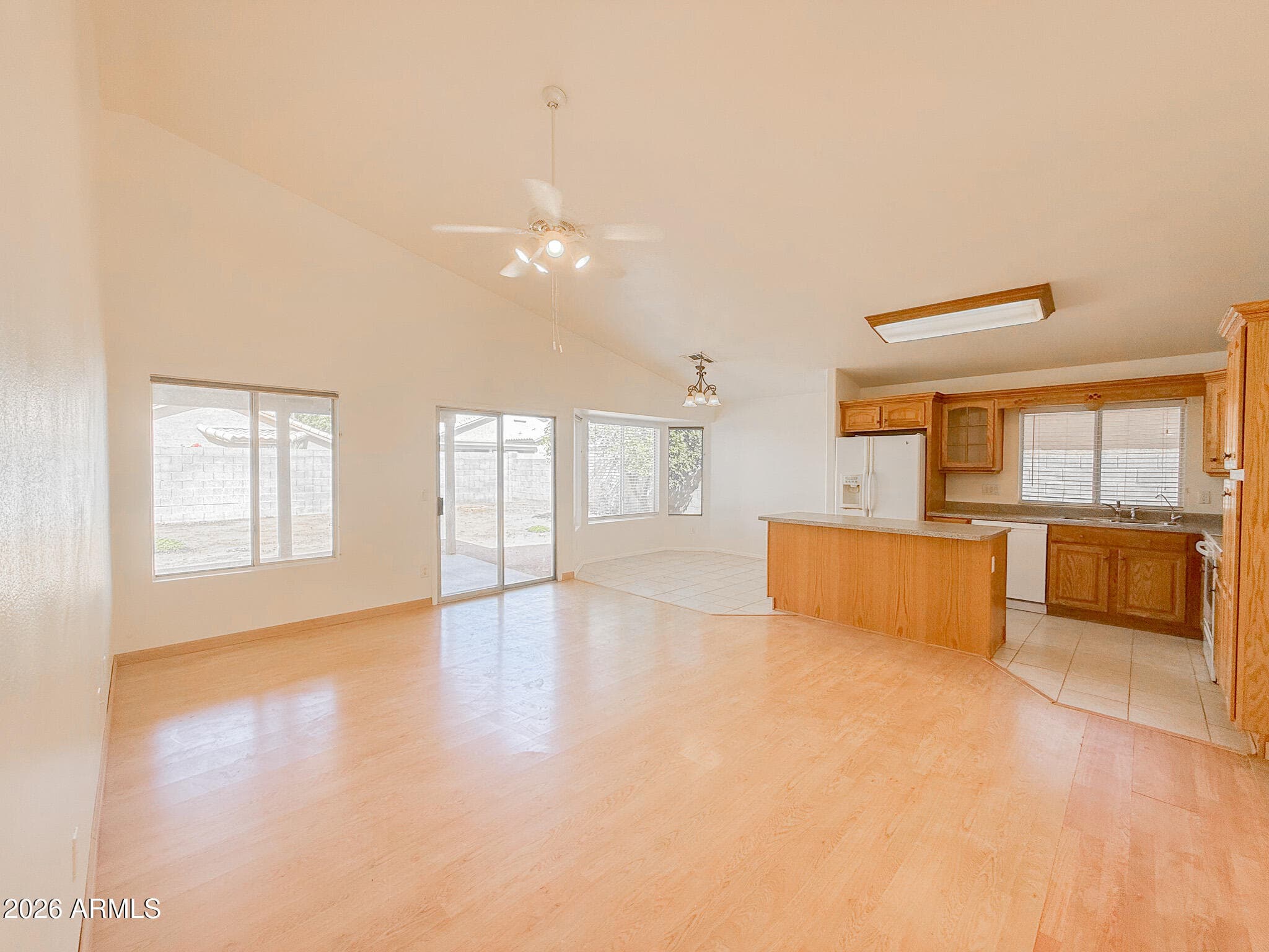 2336 E Manor Drive — photo 7