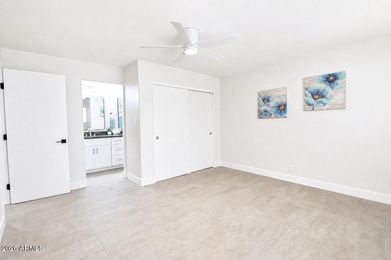 552 N Hobson Plaza — photo 8