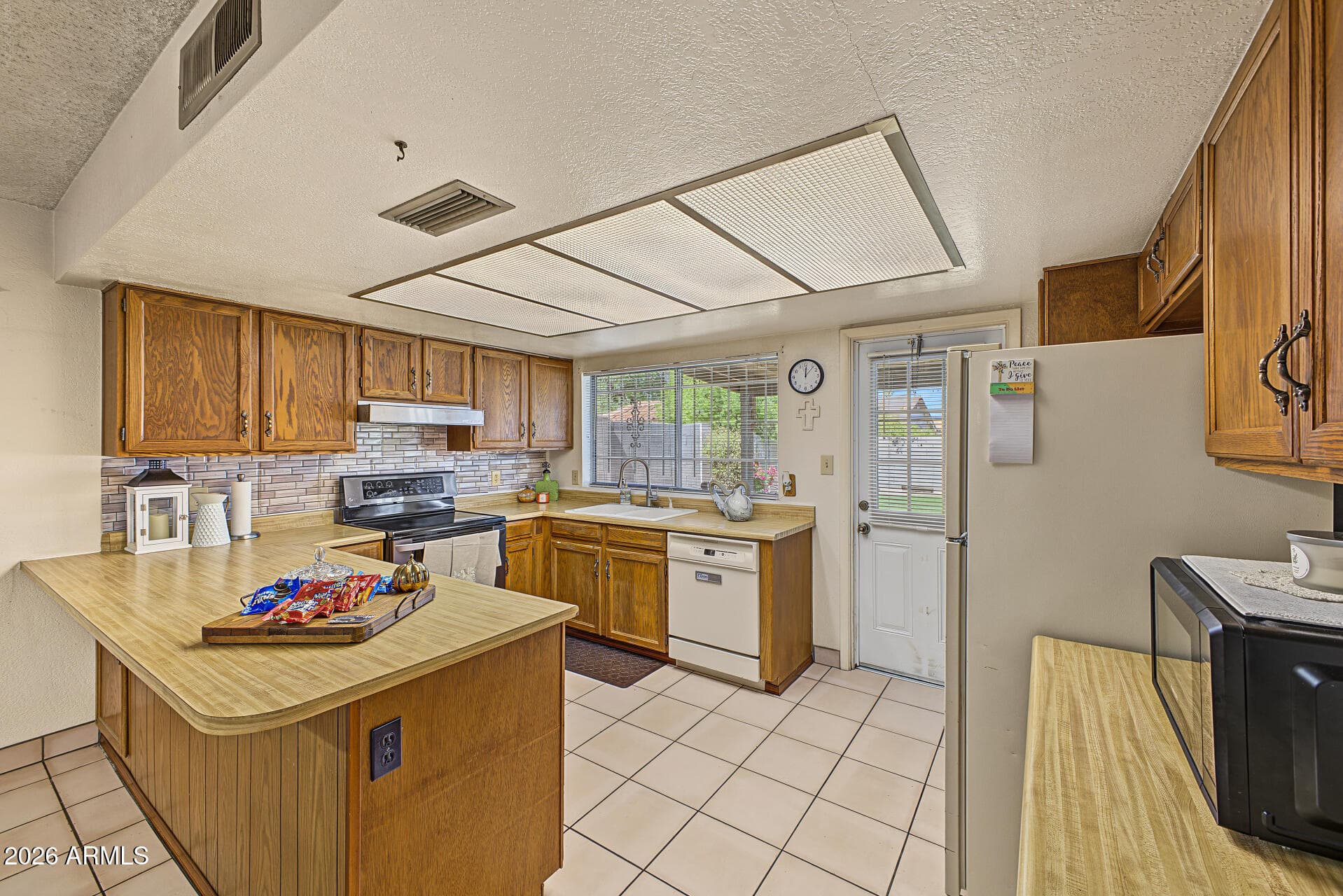 3932 W Becker Lane — photo 5