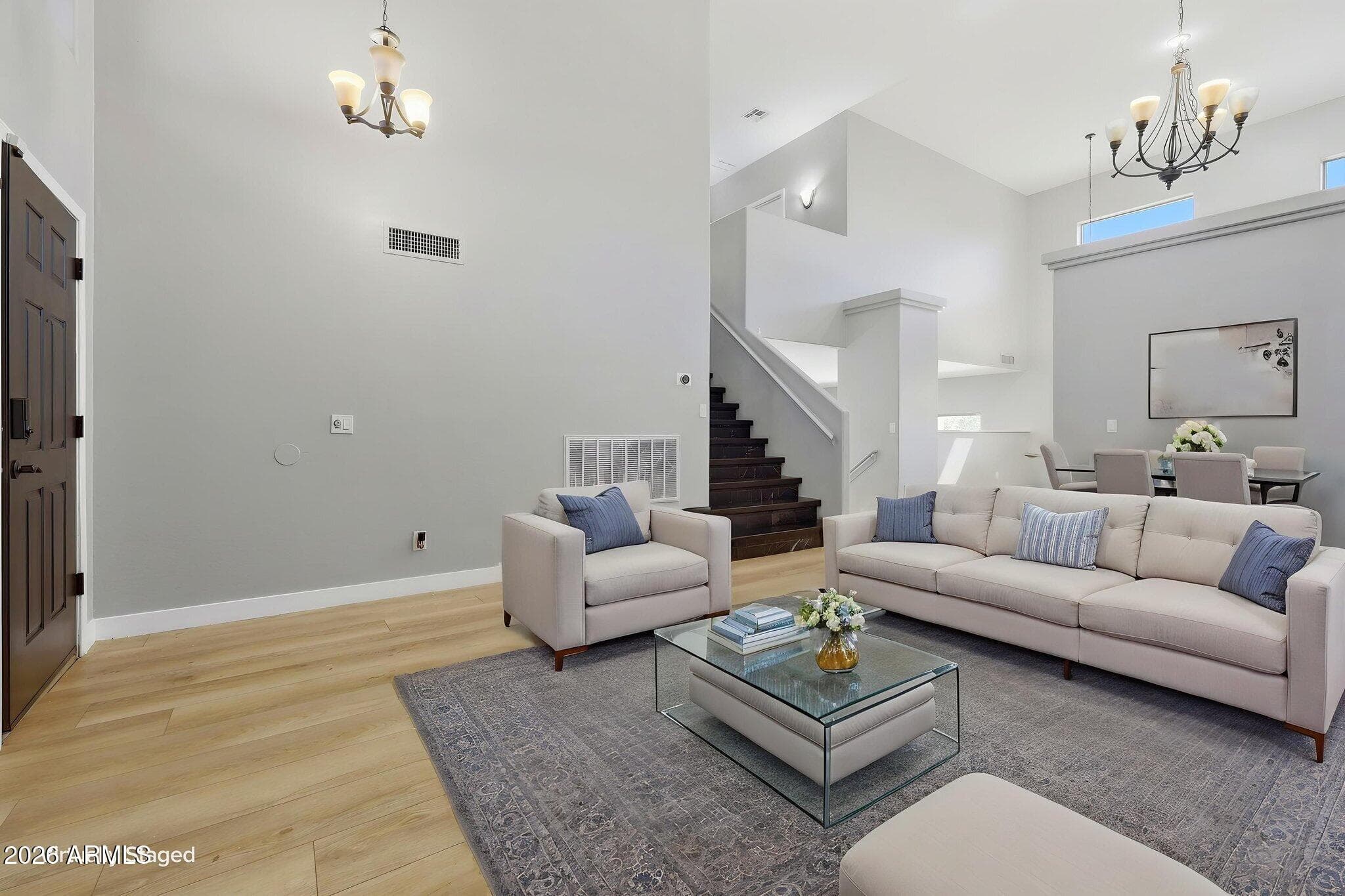 8021 W Hilton Avenue — photo 5