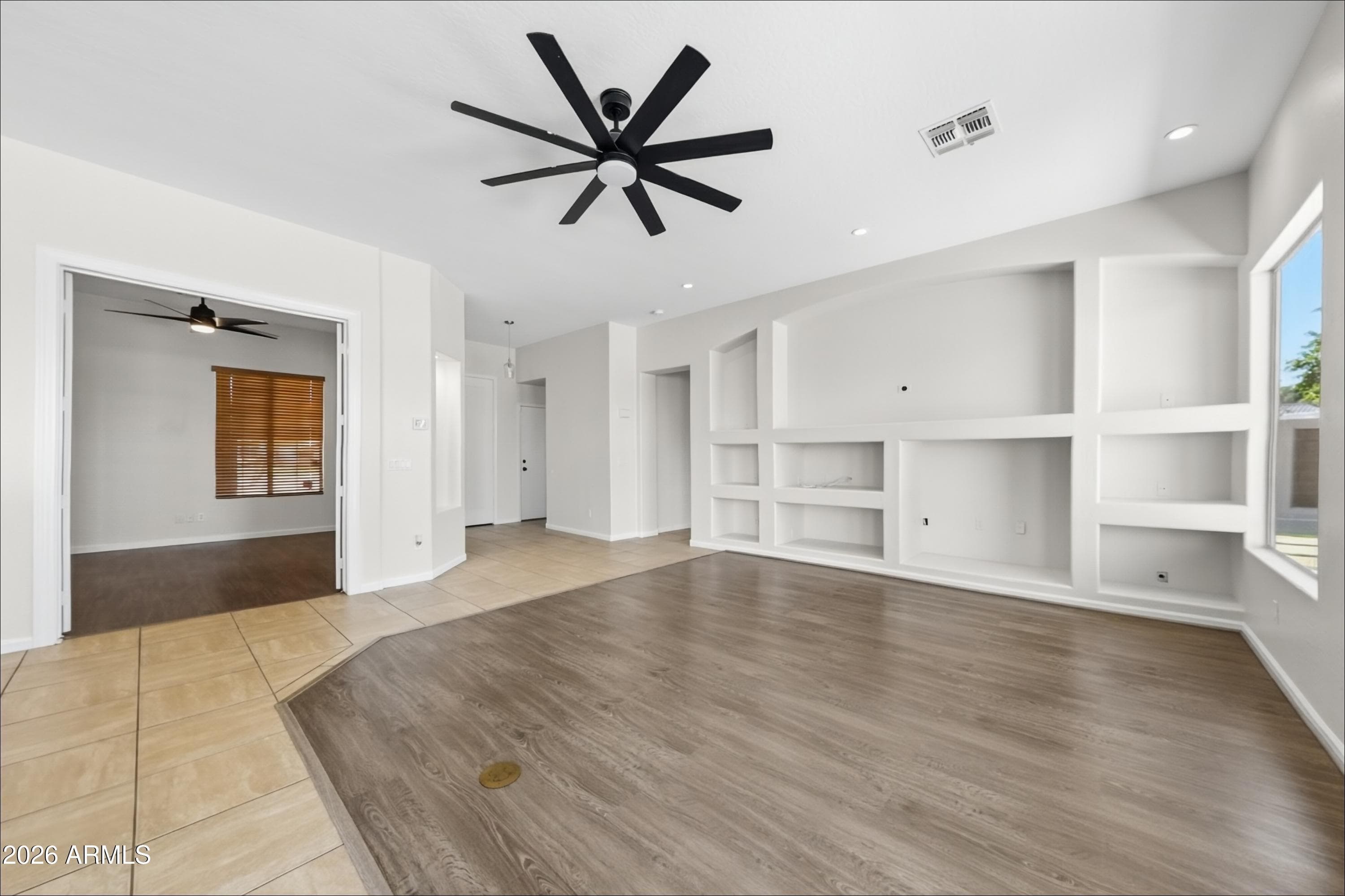 7229 W Avenida Del Rey — photo 2