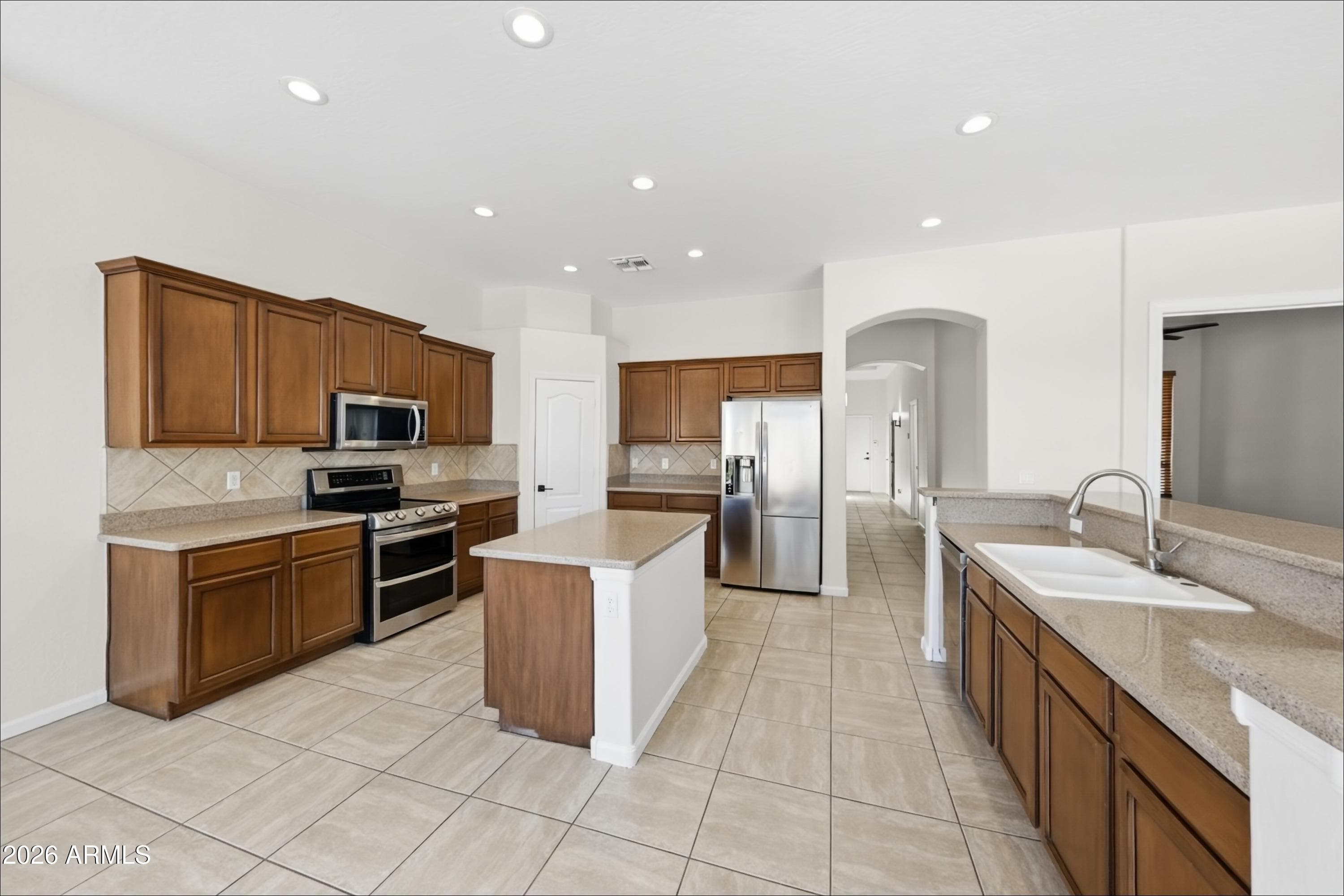 7229 W Avenida Del Rey — photo 5