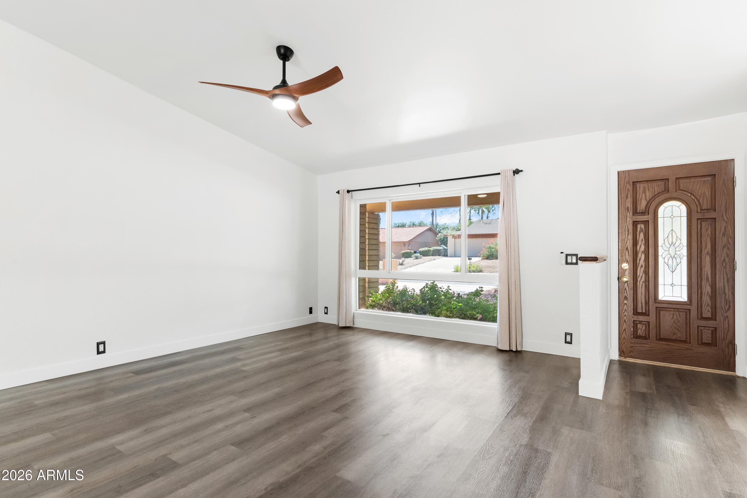 2338 E Yucca Street — photo 8
