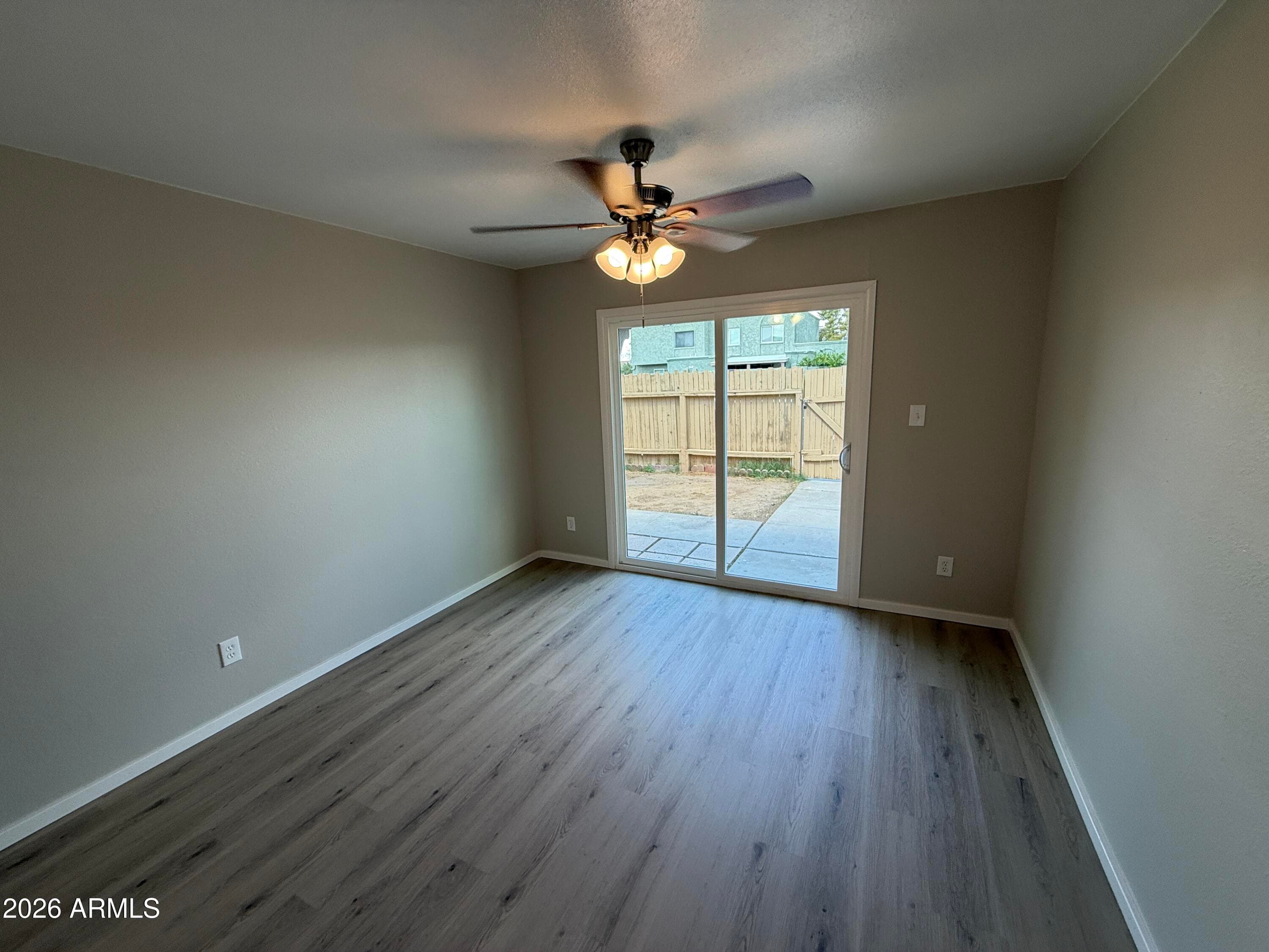5301 W Sheena Drive — photo 3