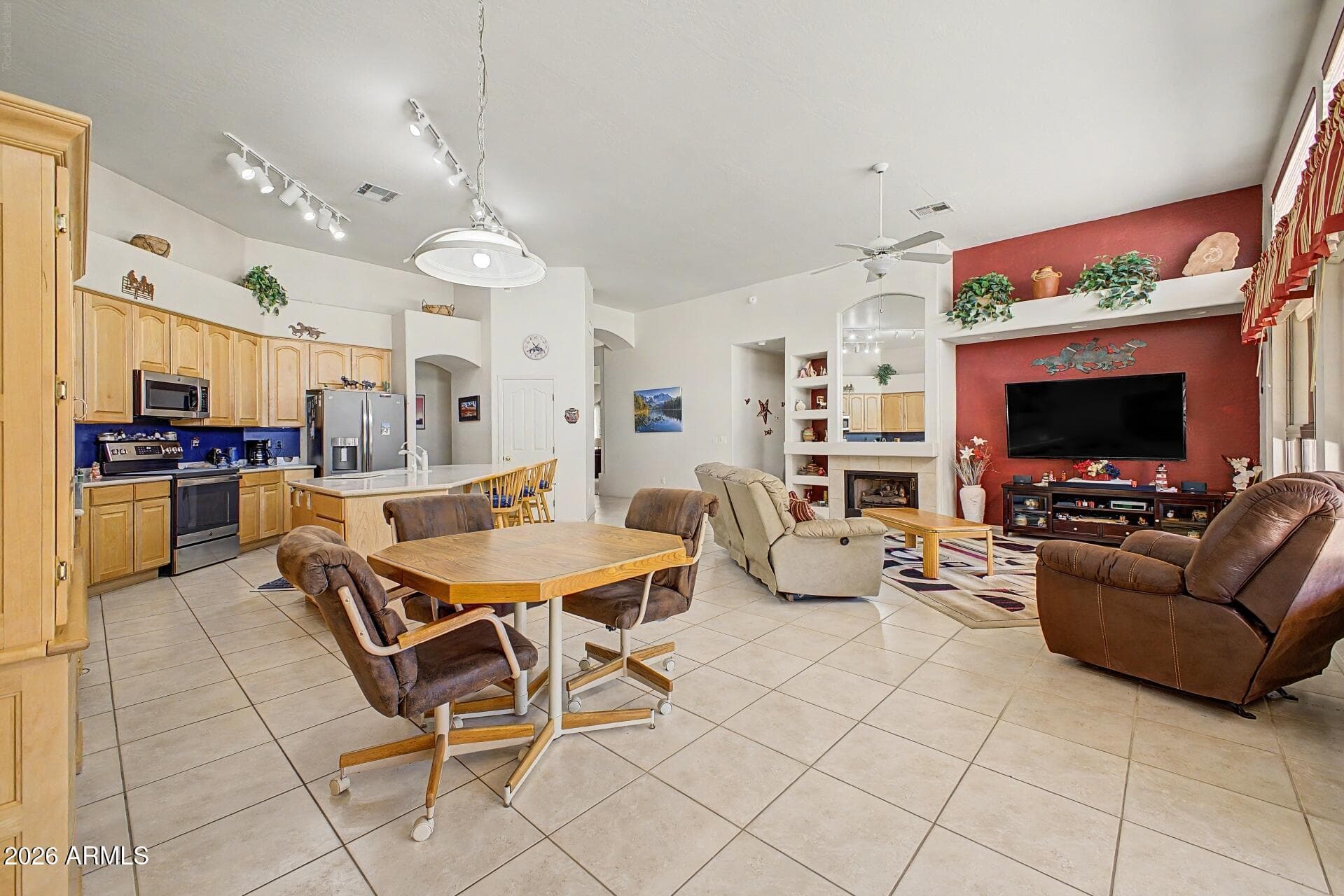 433 W Desert Avenue — photo 6