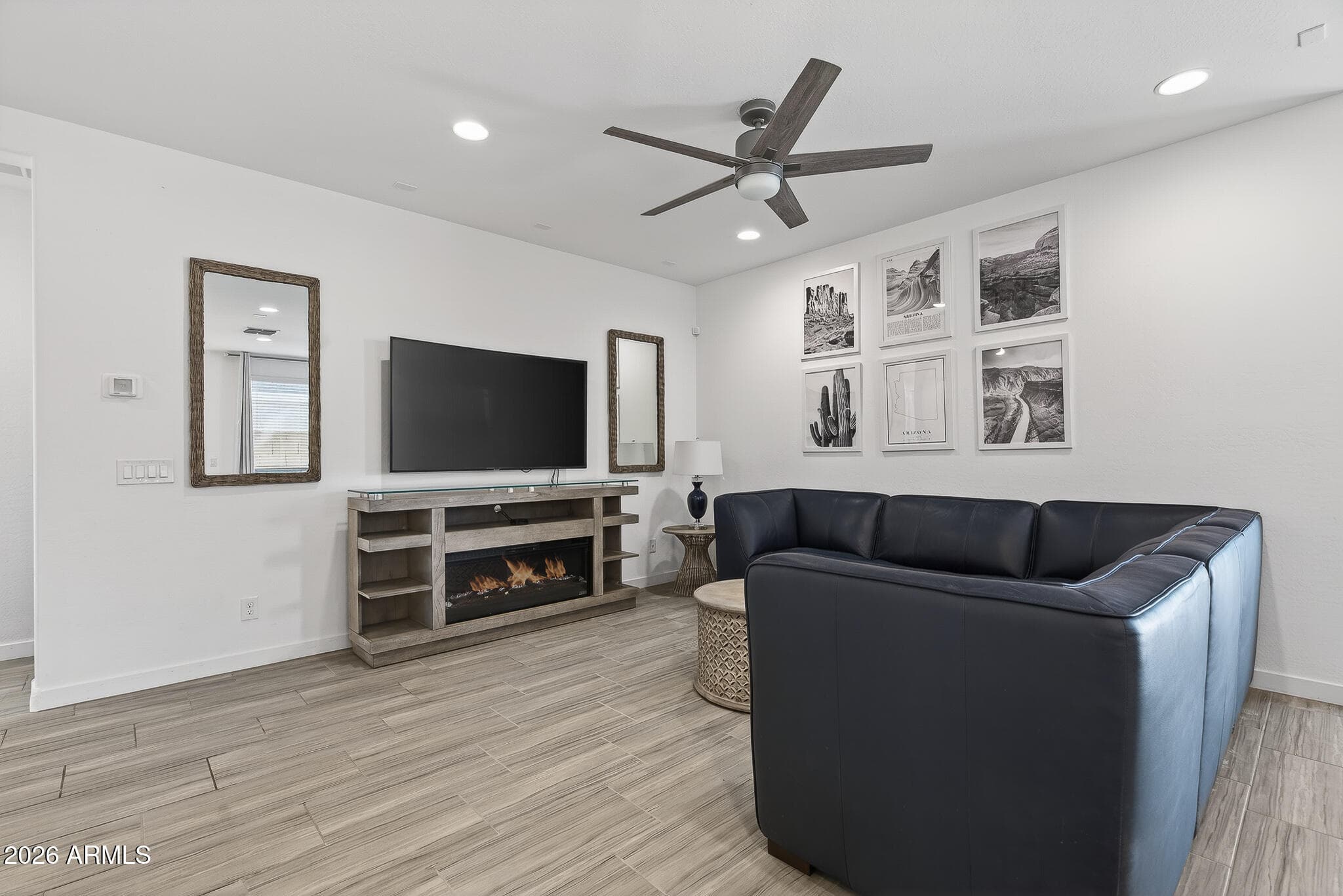 8918 W Rancho Drive — photo 3