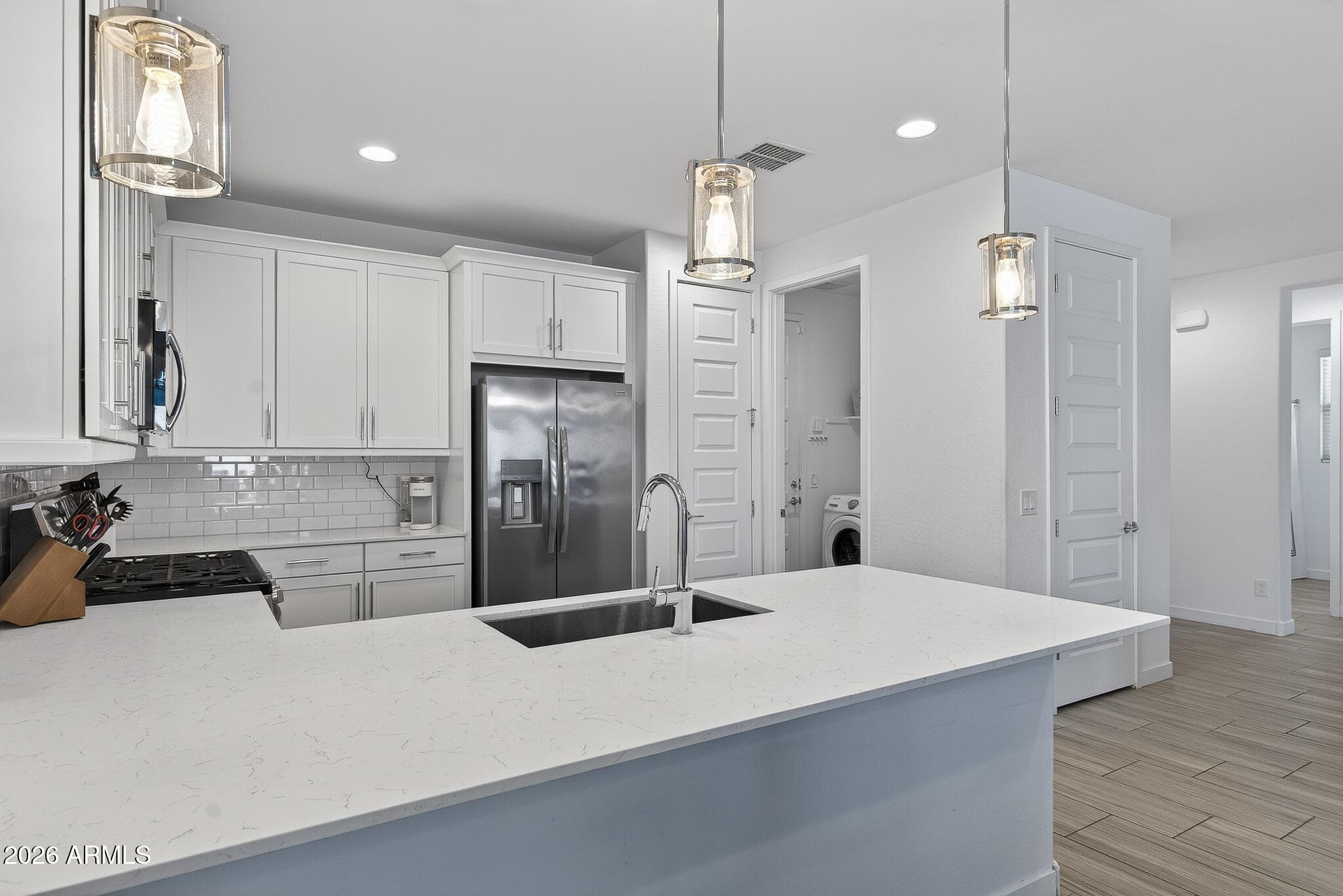 8918 W Rancho Drive — photo 8