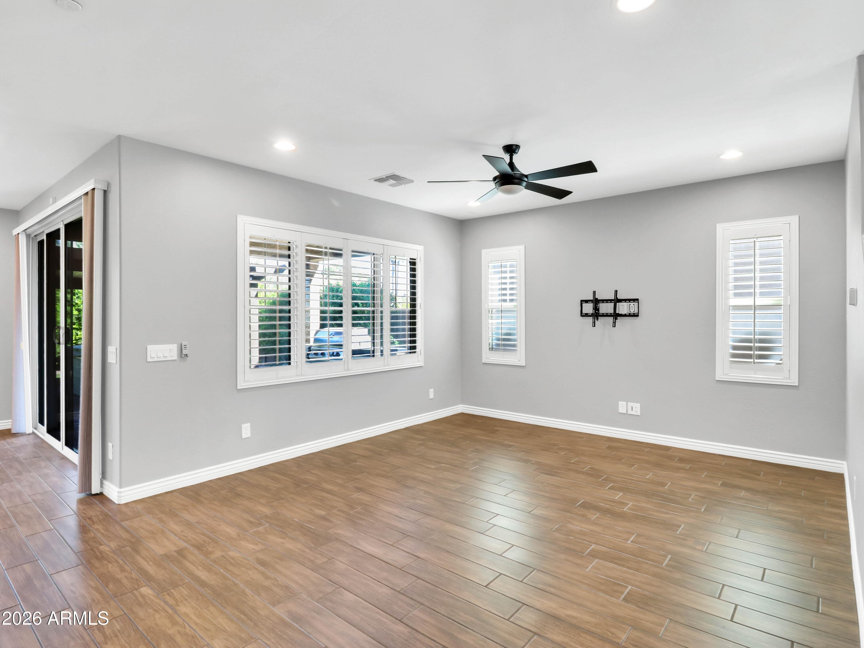 7026 E Portland Street — photo 6