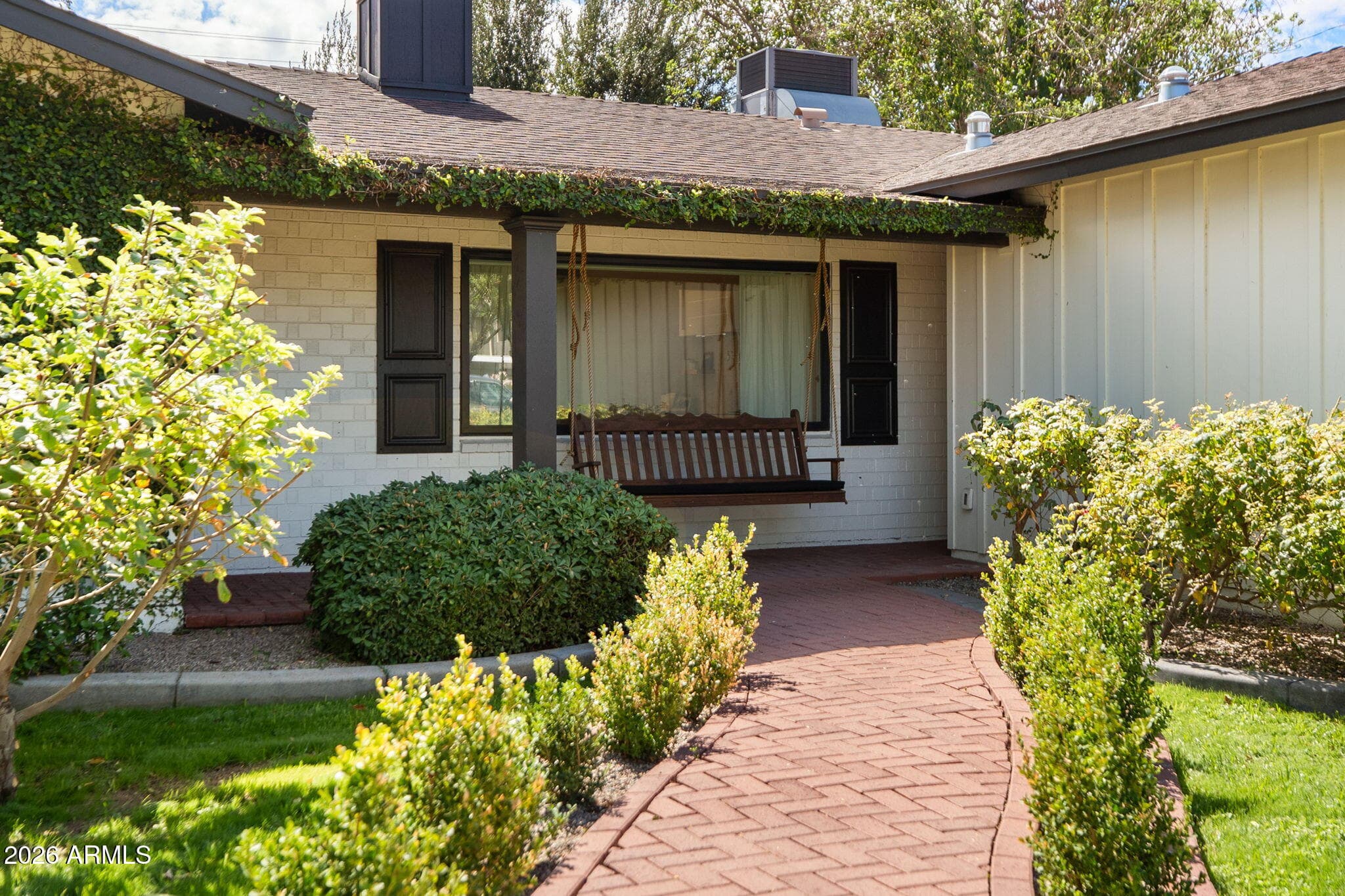 4331 E Avalon Drive — photo 3