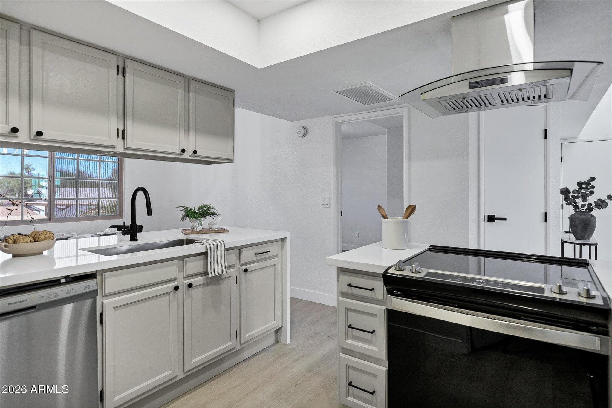 2020 W Union Hills Drive 244 — photo 2