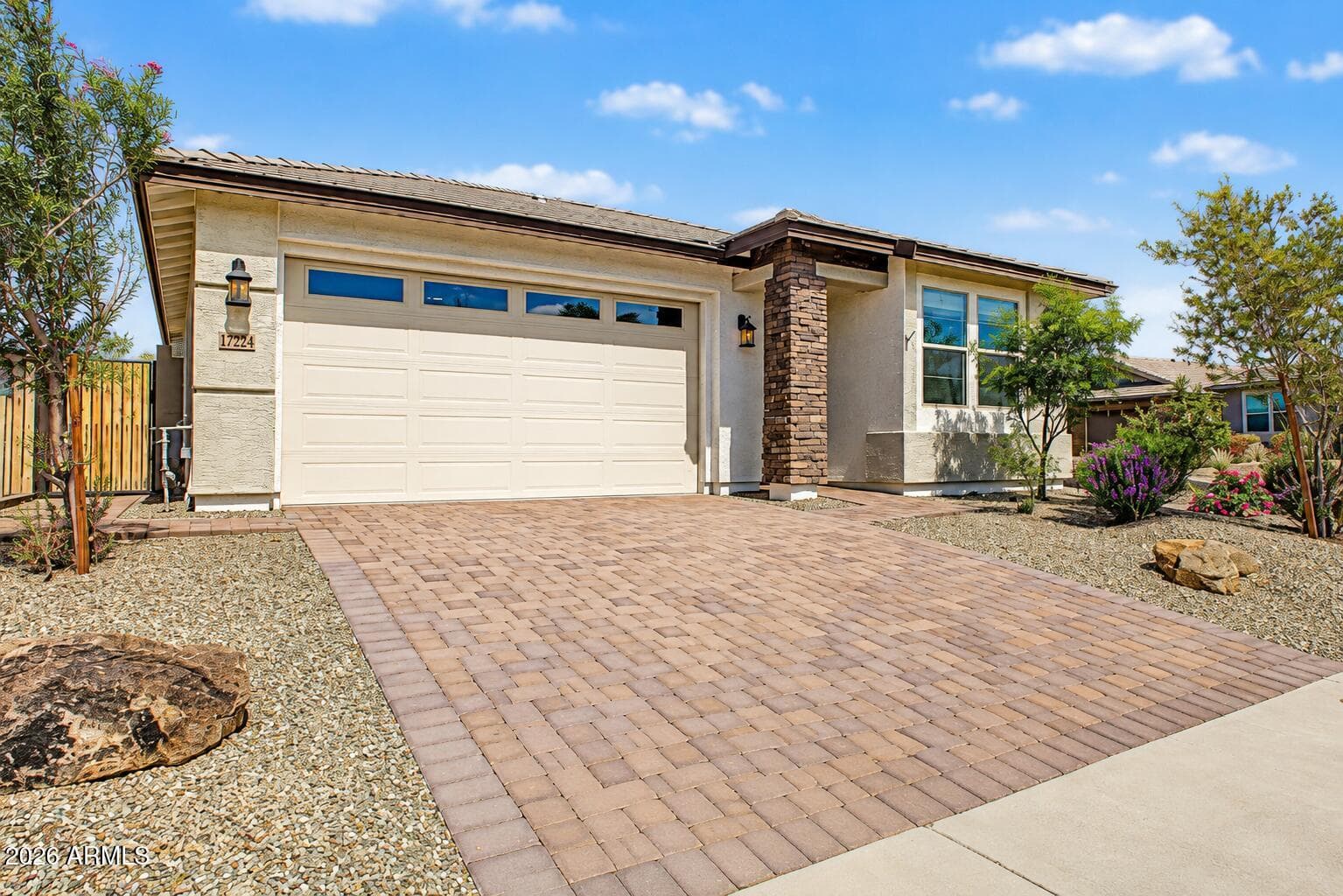 17224 W Desert Sage Drive — photo 2