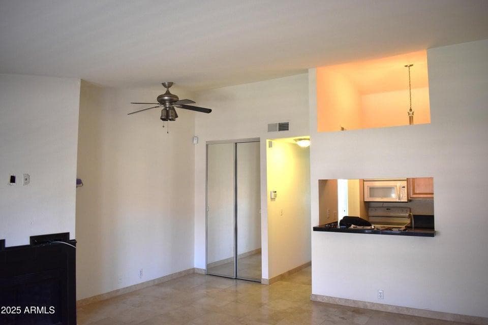 14203 N 19th Avenue 2029 — photo 3
