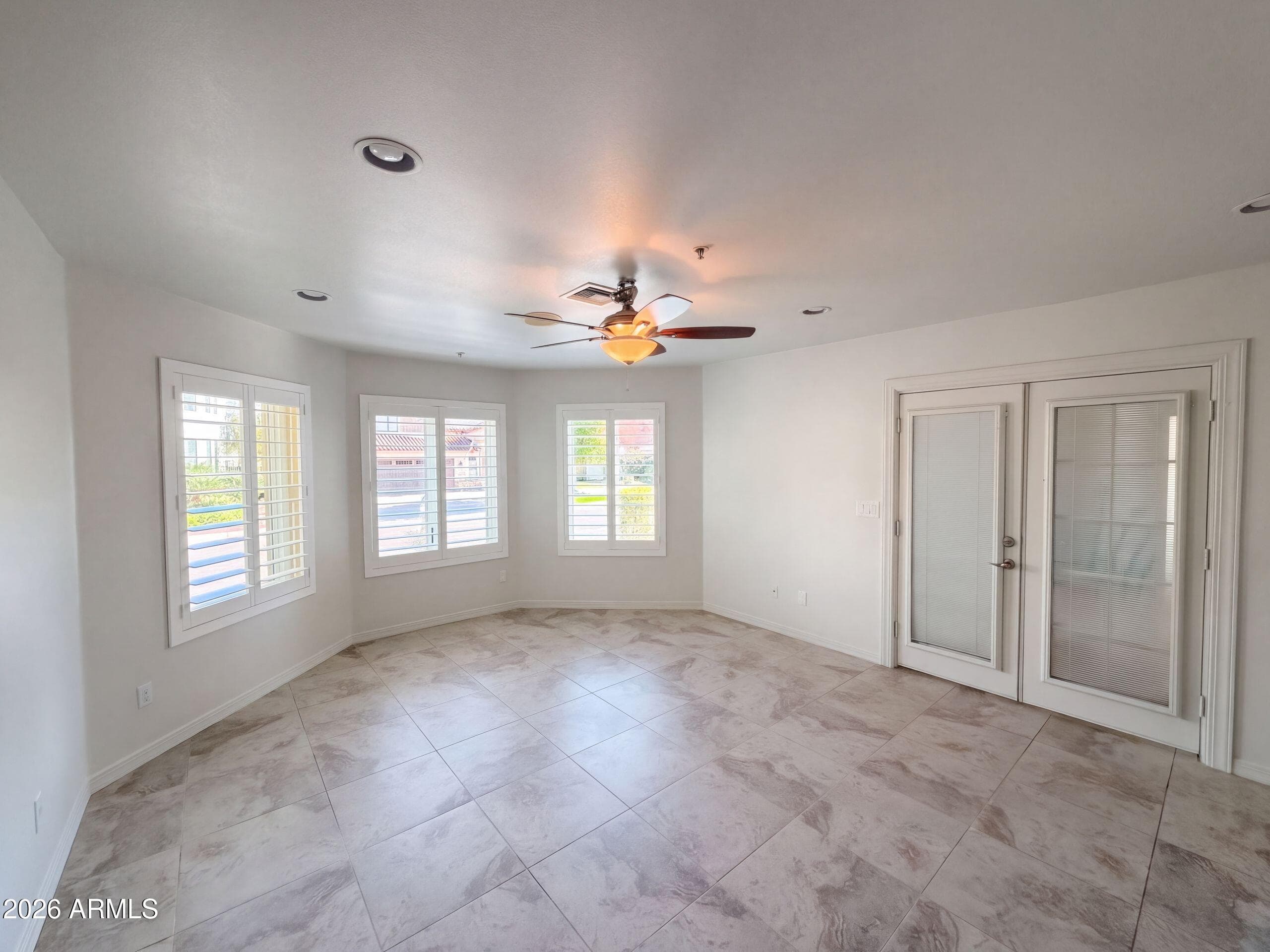 10240 E Cochise Drive — photo 4