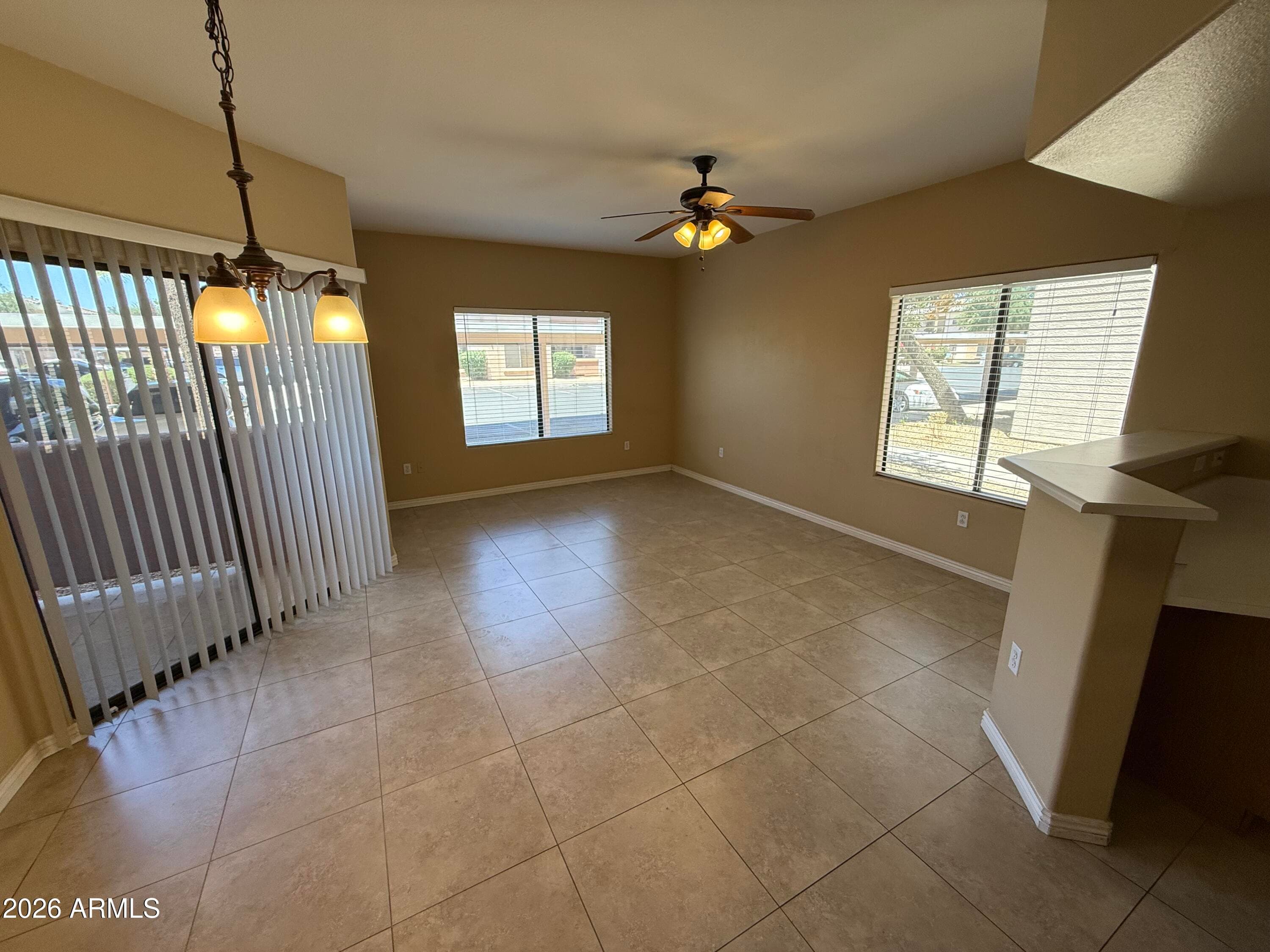 10030 W Indian School Road 164 — photo 3