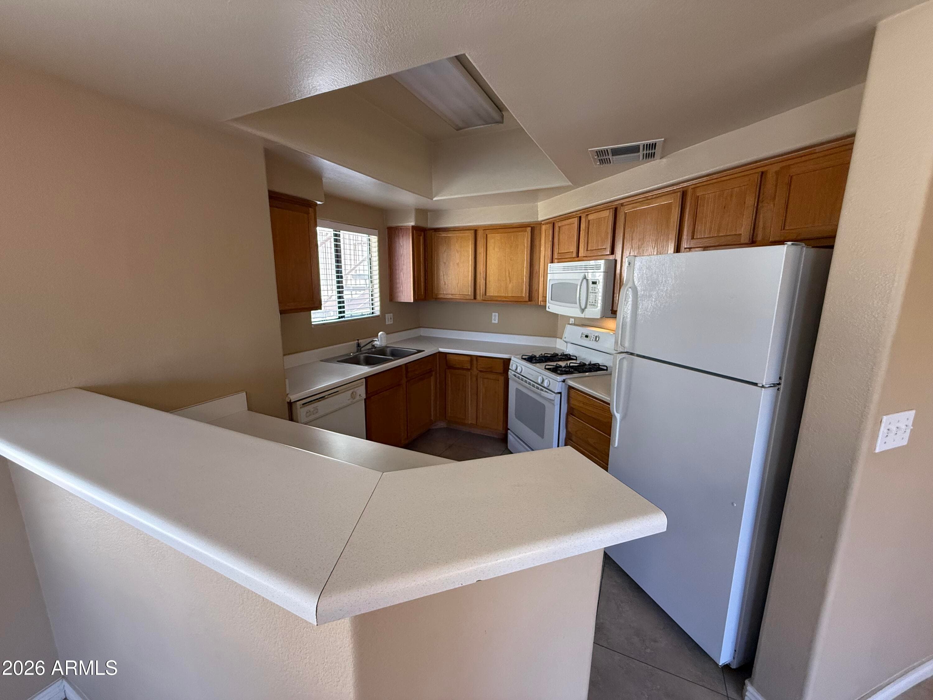 10030 W Indian School Road 164 — photo 4