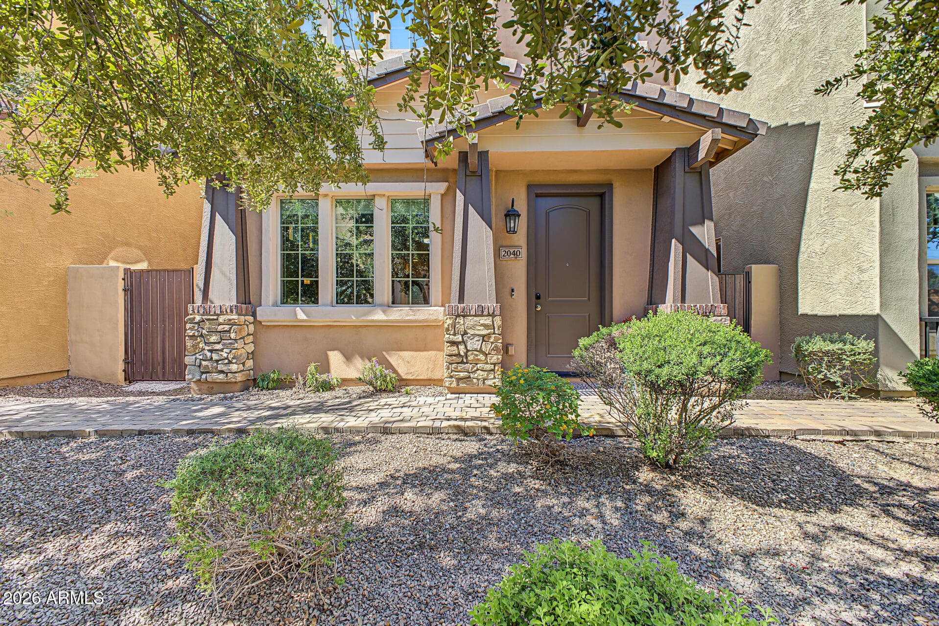 2040 E Heartwood Lane — photo 2